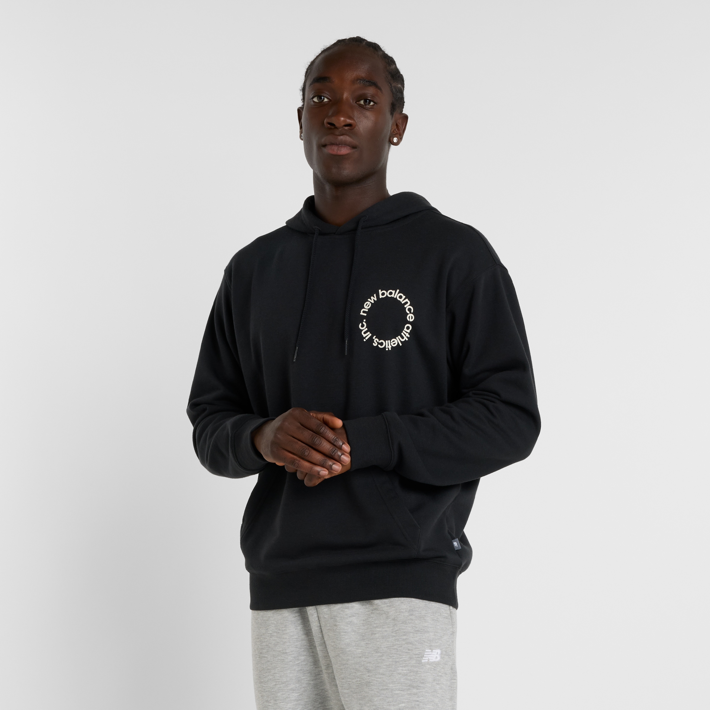 New Balance "Circular Logo Hoodie", mit Kapuze, aus Baumwolle und Polyester, in den Größen S bis XXL