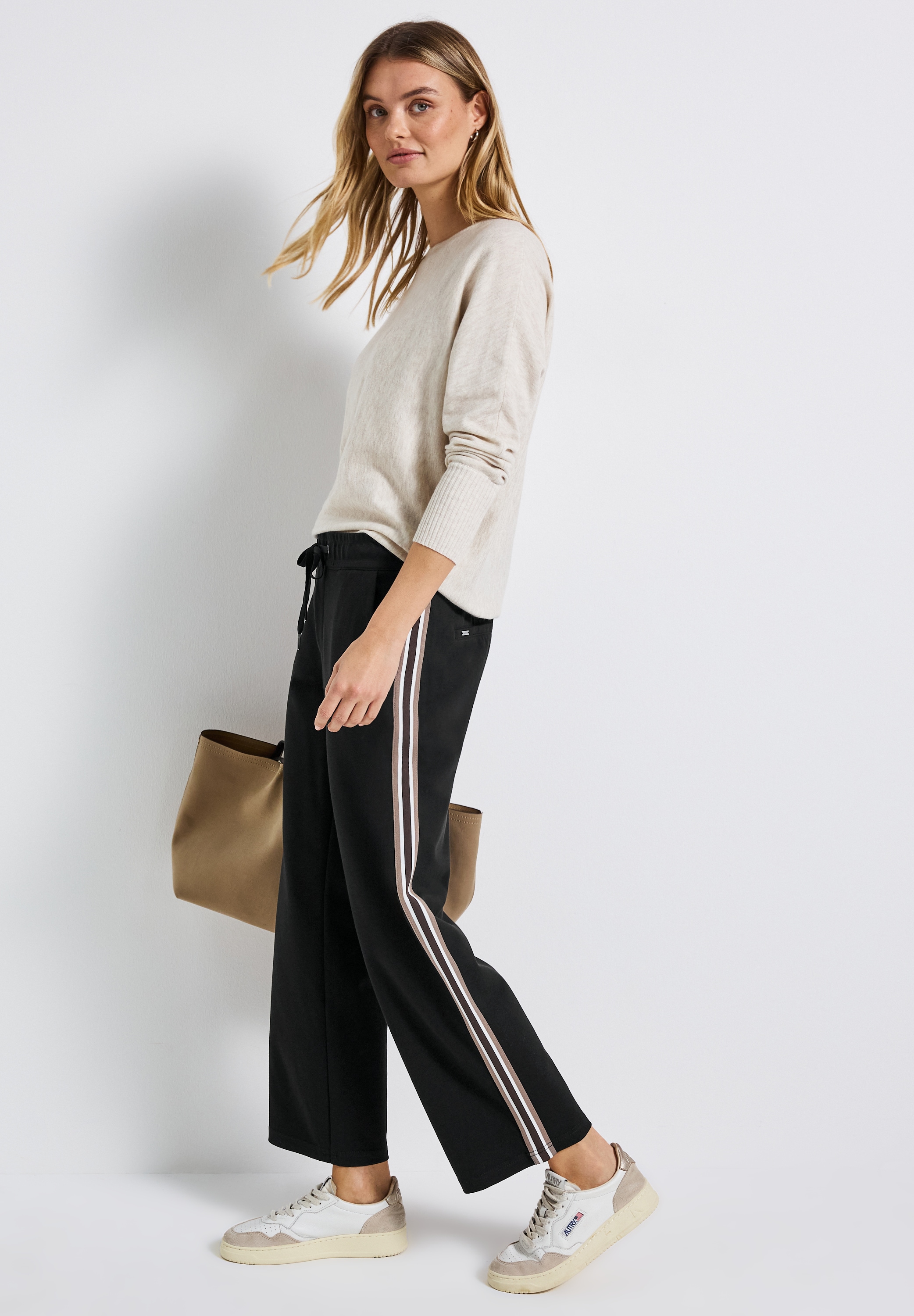 STREET ONE Stoffhose, mit elastischem Bund