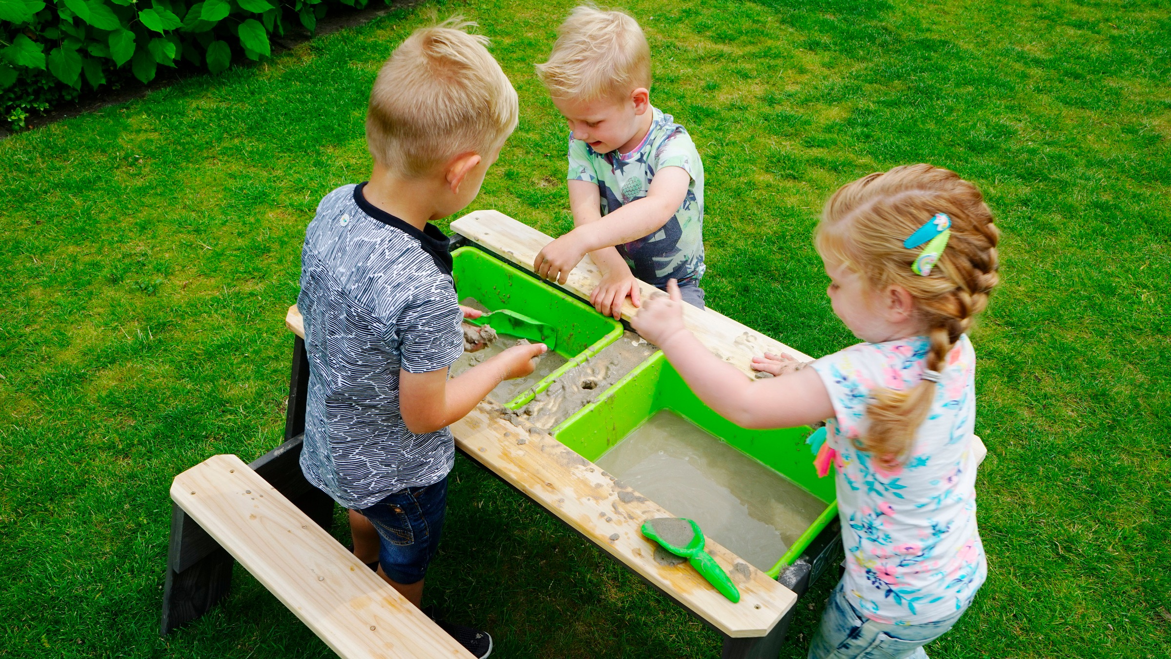 EXIT Spieltisch »Aksent«, mit 2 Bänke; FSC® - schützt Wald - weltweit