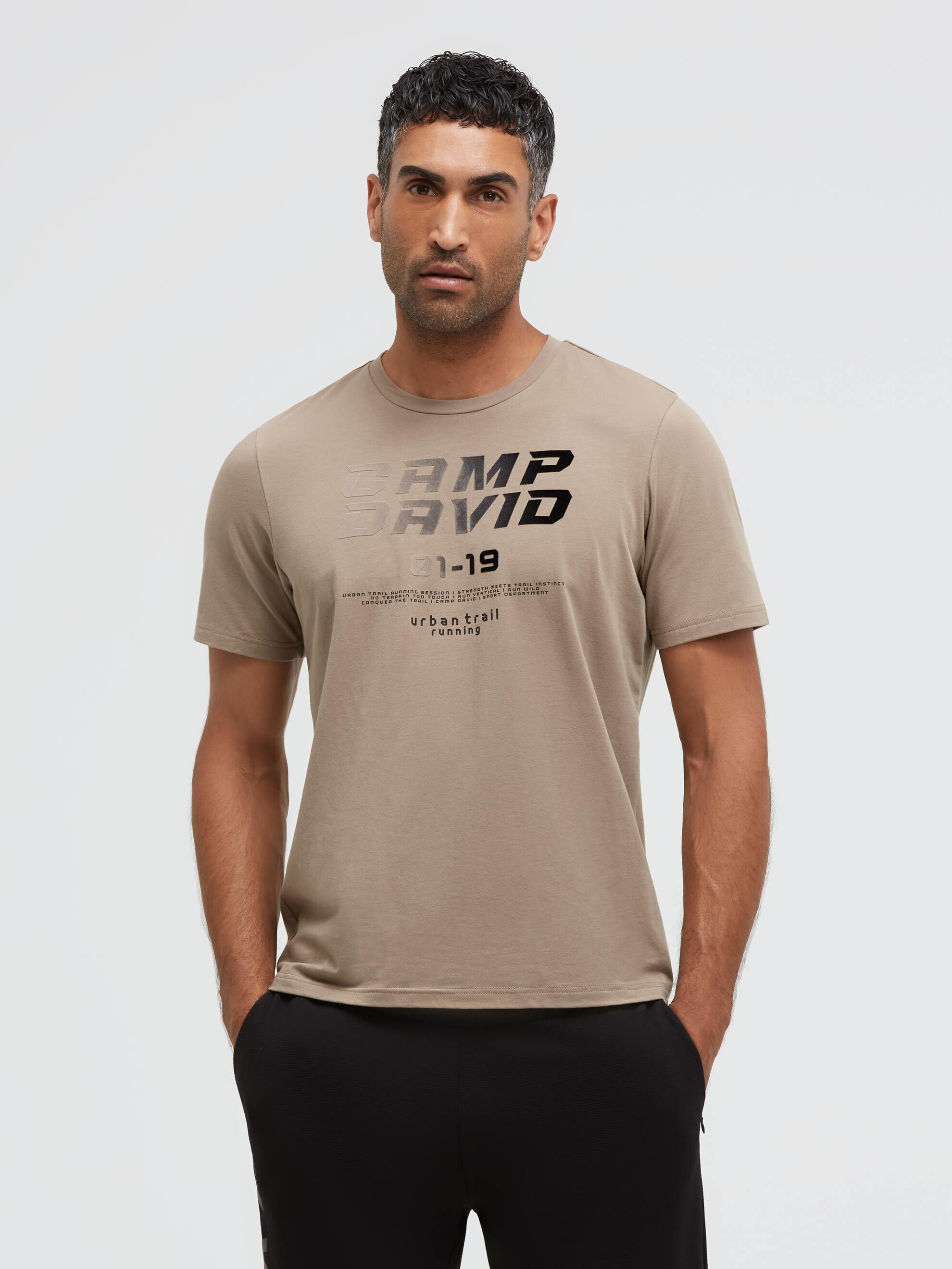 CAMP DAVID mit Necktape