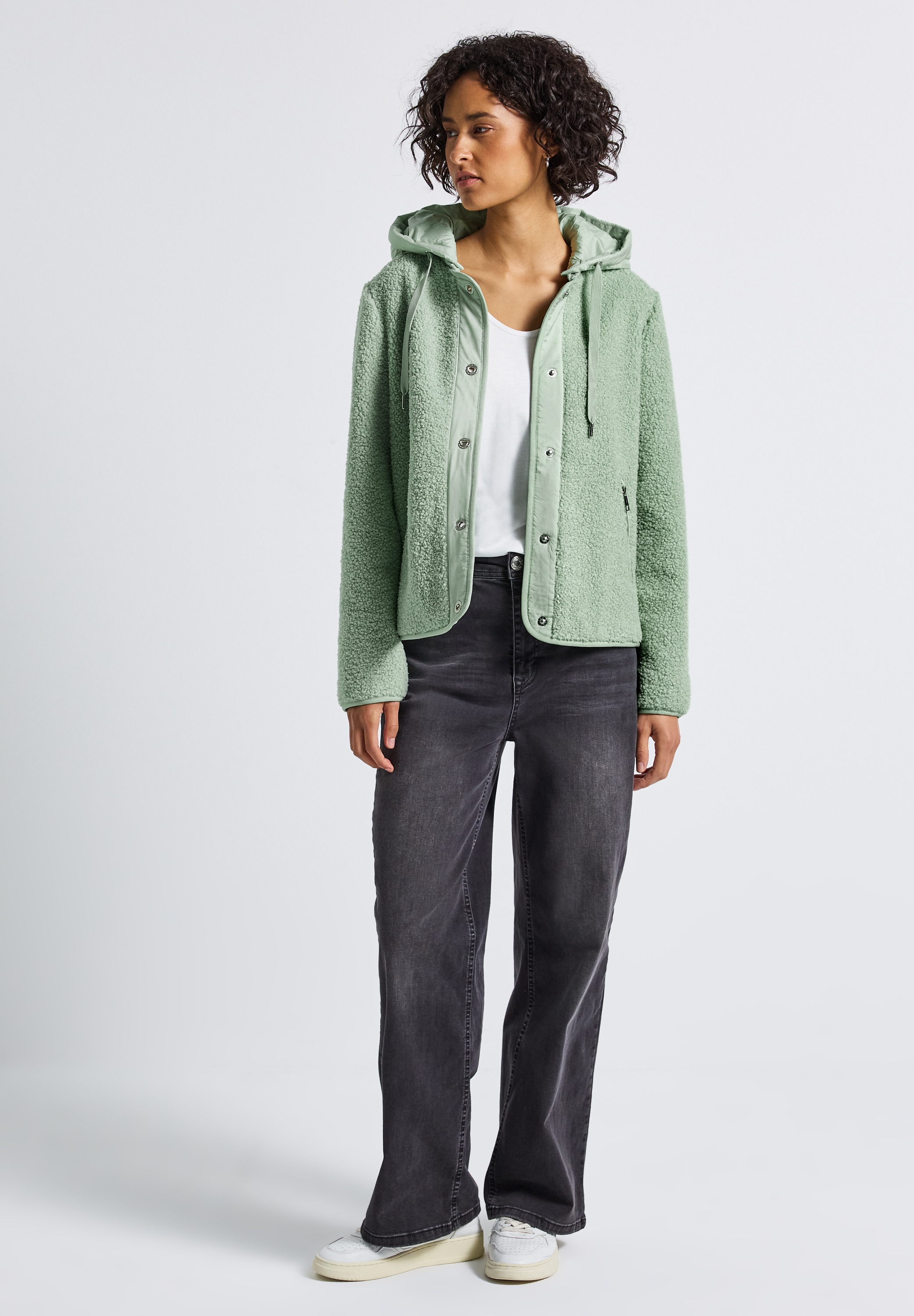 STREET ONE Fellimitatjacke, mit Kapuze