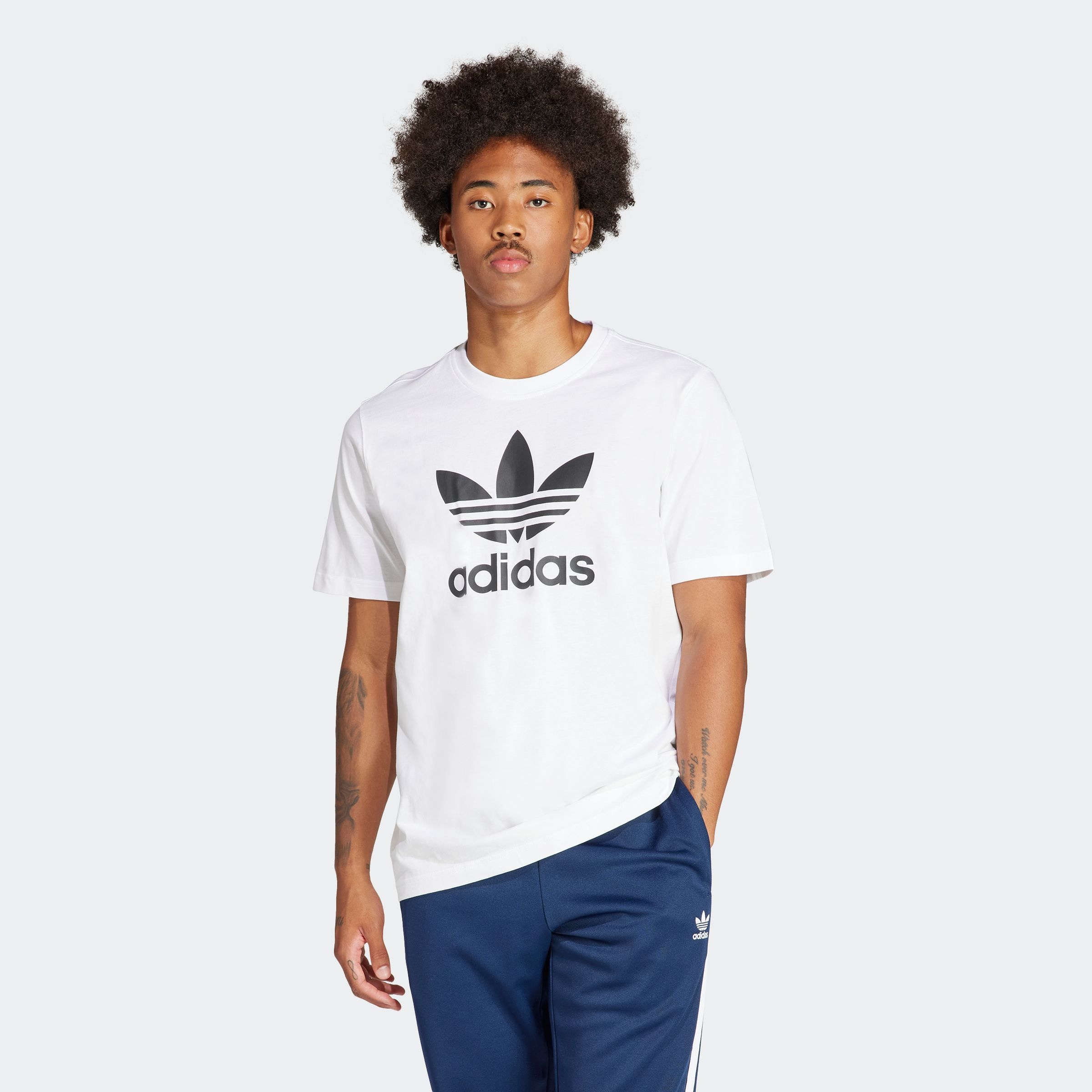 adidas Originals T-Shirt »TREFOIL T-SHIRT«, Basic Shirt mit großem Trefoil Logoprint