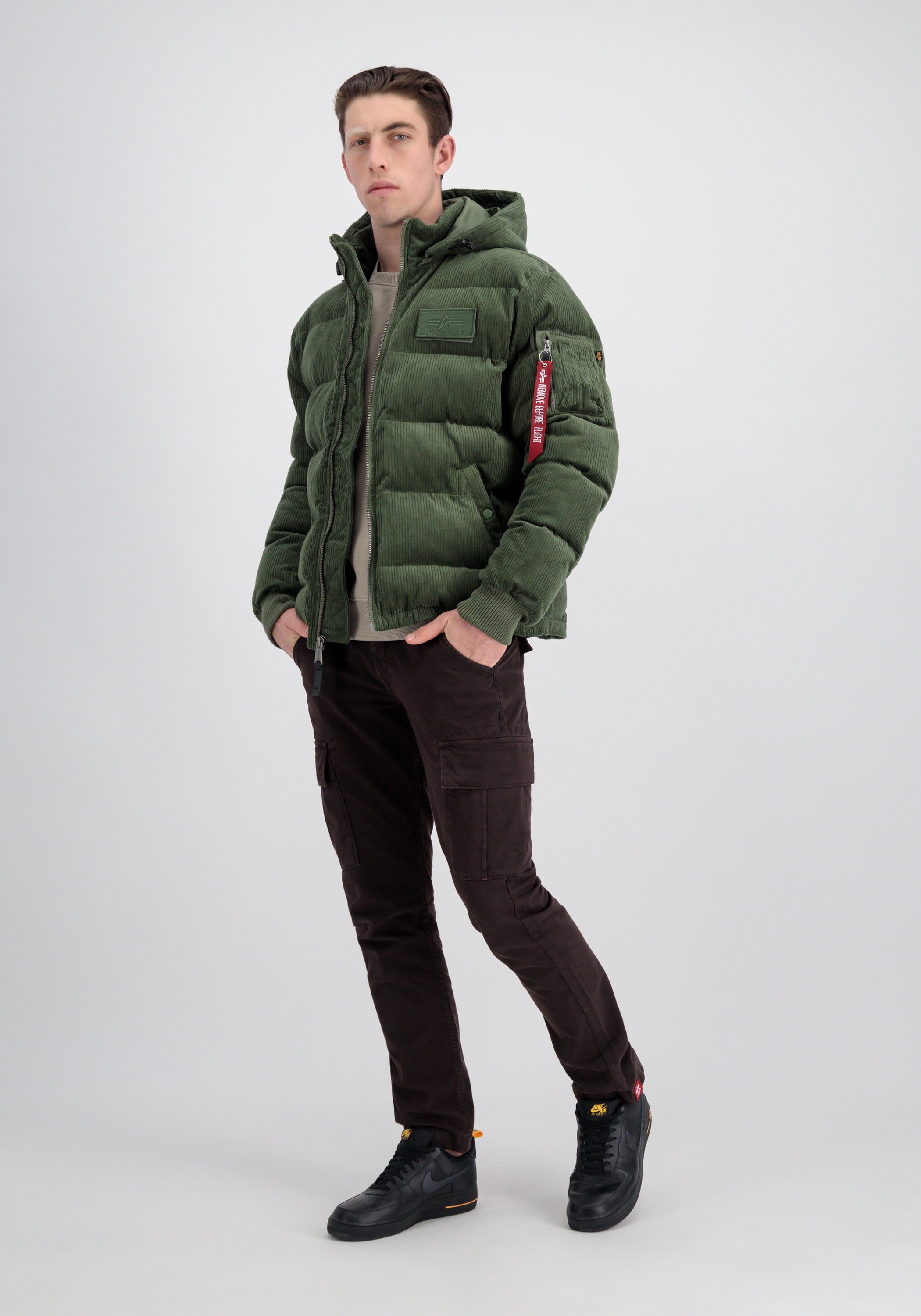 Alpha Industries Winterjacke »ALPHA INDUSTRIES Men - Cold Weather Jackets Puffer Cord«