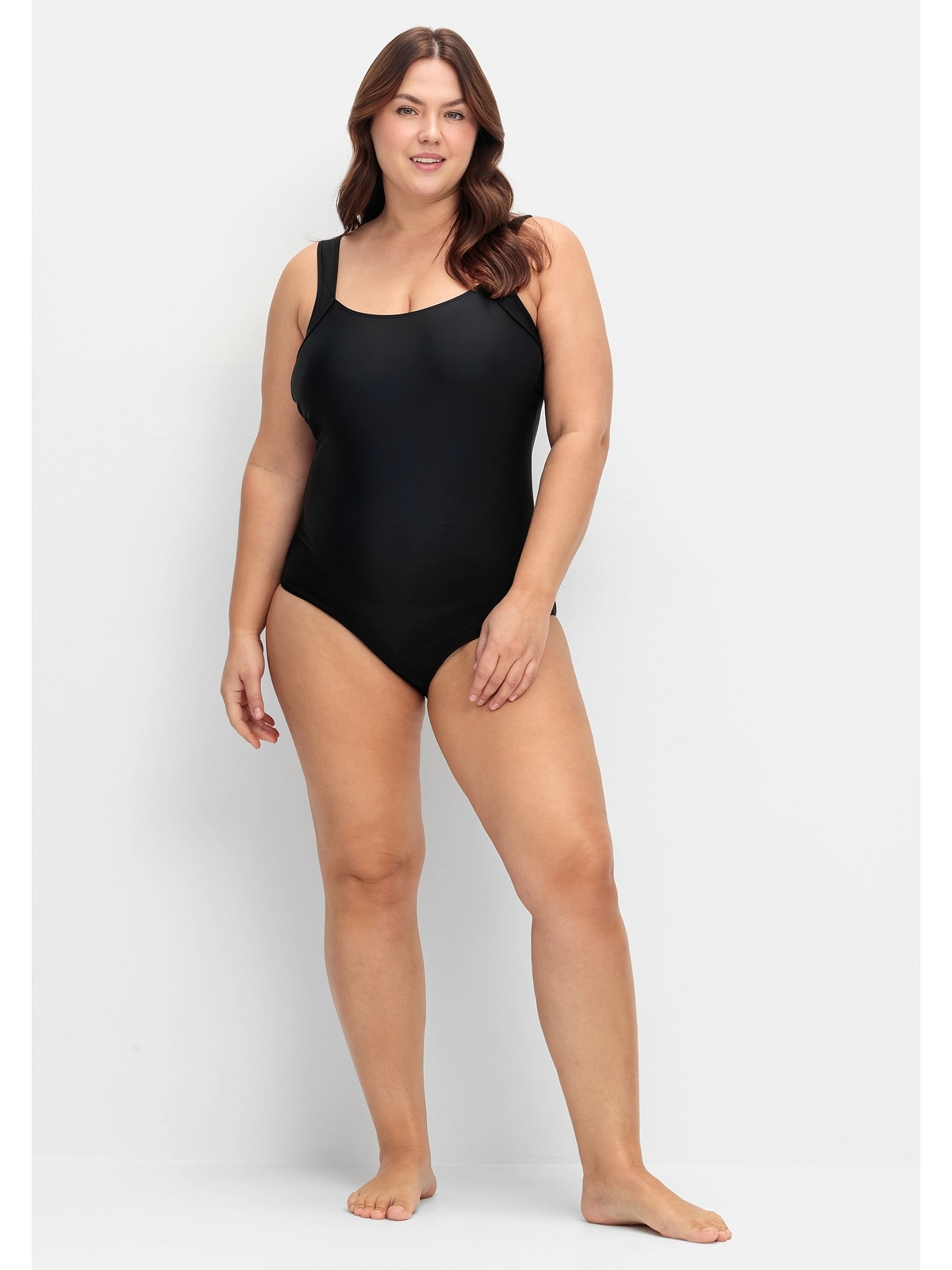 Sheego Badeanzug »Große Größen«, mit dekorativem Rückenausschnitt