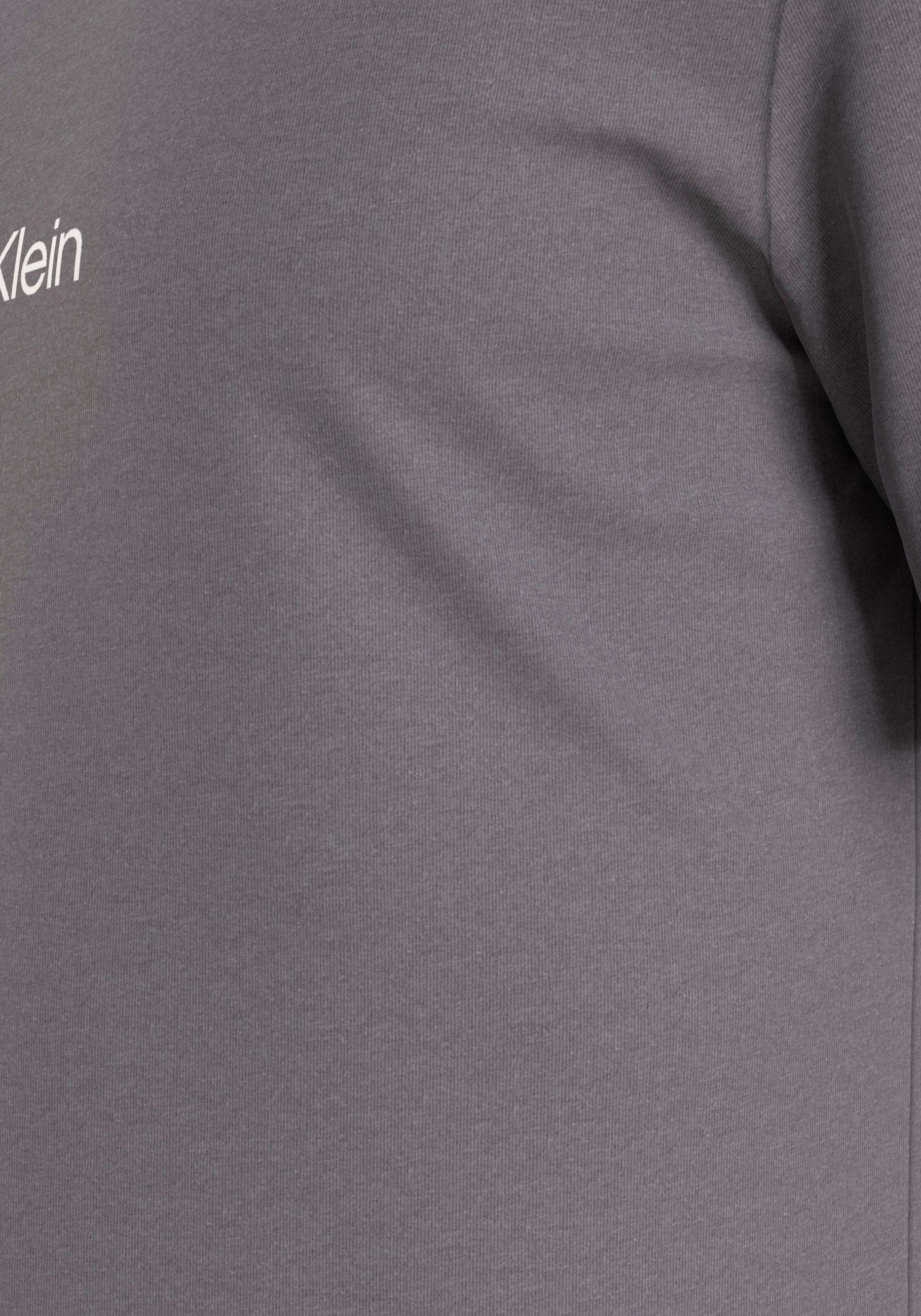 Calvin Klein T-Shirt »S/S mit der ▷ kaufen auf CREW Brust BAUR NECK«, Logodruck 
