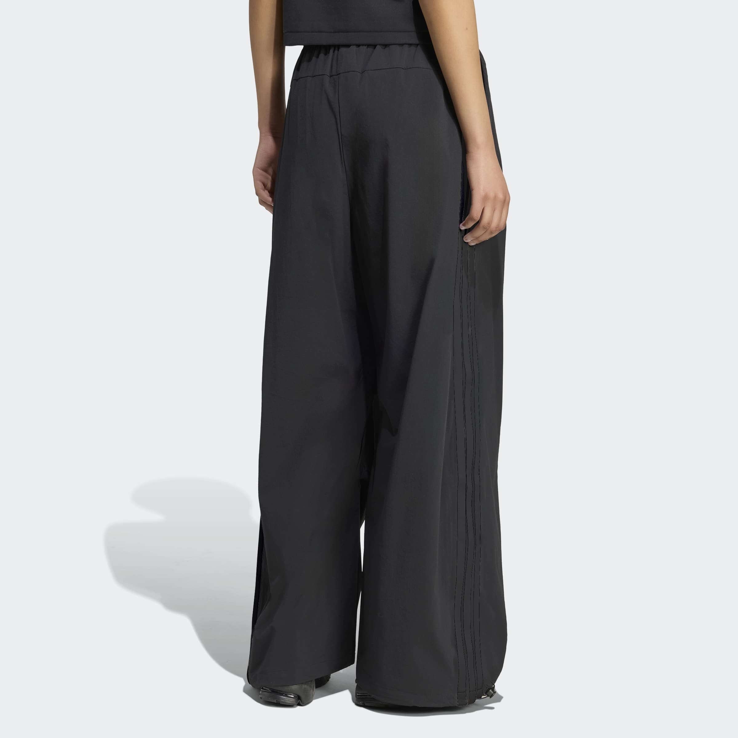 adidas Sportswear Sporthose »CITY TECH 3 STRIPES TRACKSUIT BOTTOMS«  für Erwachsene, sportlicher Stil, aus Polyamid und Elasthan