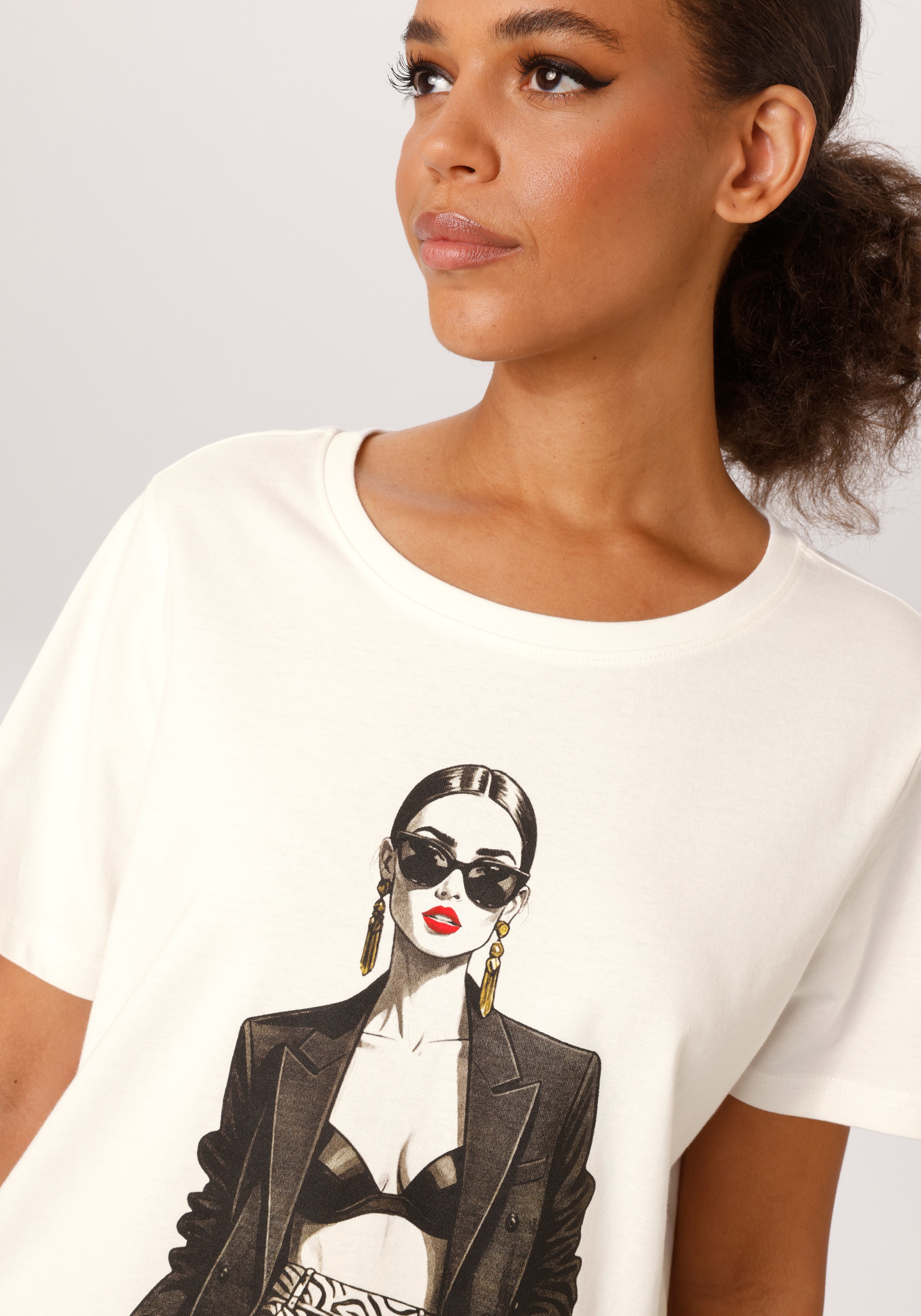 Thumbnail - Aniston CASUAL T-Shirt mit "stylischem" Frontdruck - NEUE KOLLEKTION