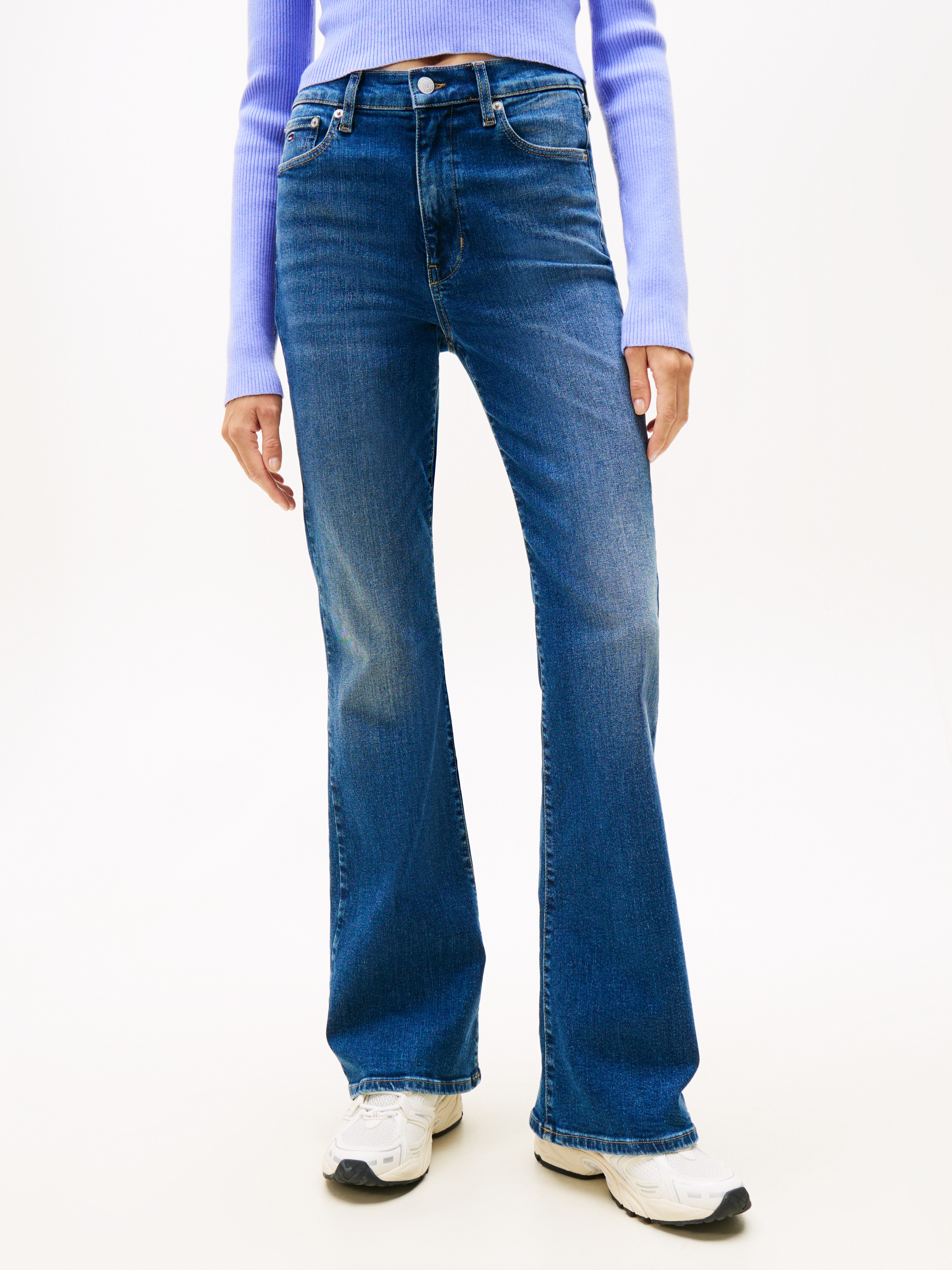 Tommy Jeans Bootcut-Jeans "SYLVIA HGH FLR BI0252", in ausgestellter Form günstig online kaufen