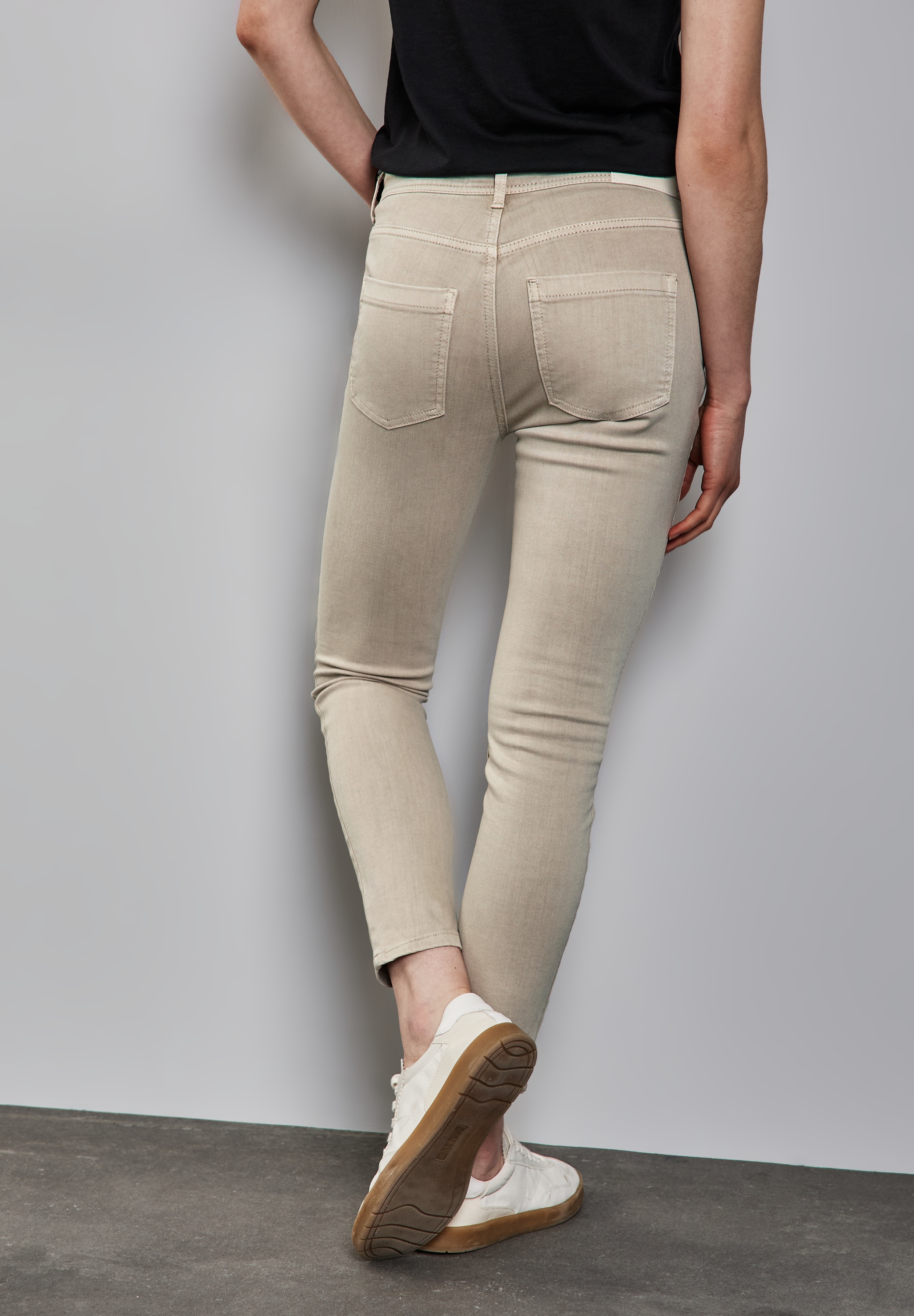 STREET ONE Slim-fit-Jeans, mit Stretchanteil