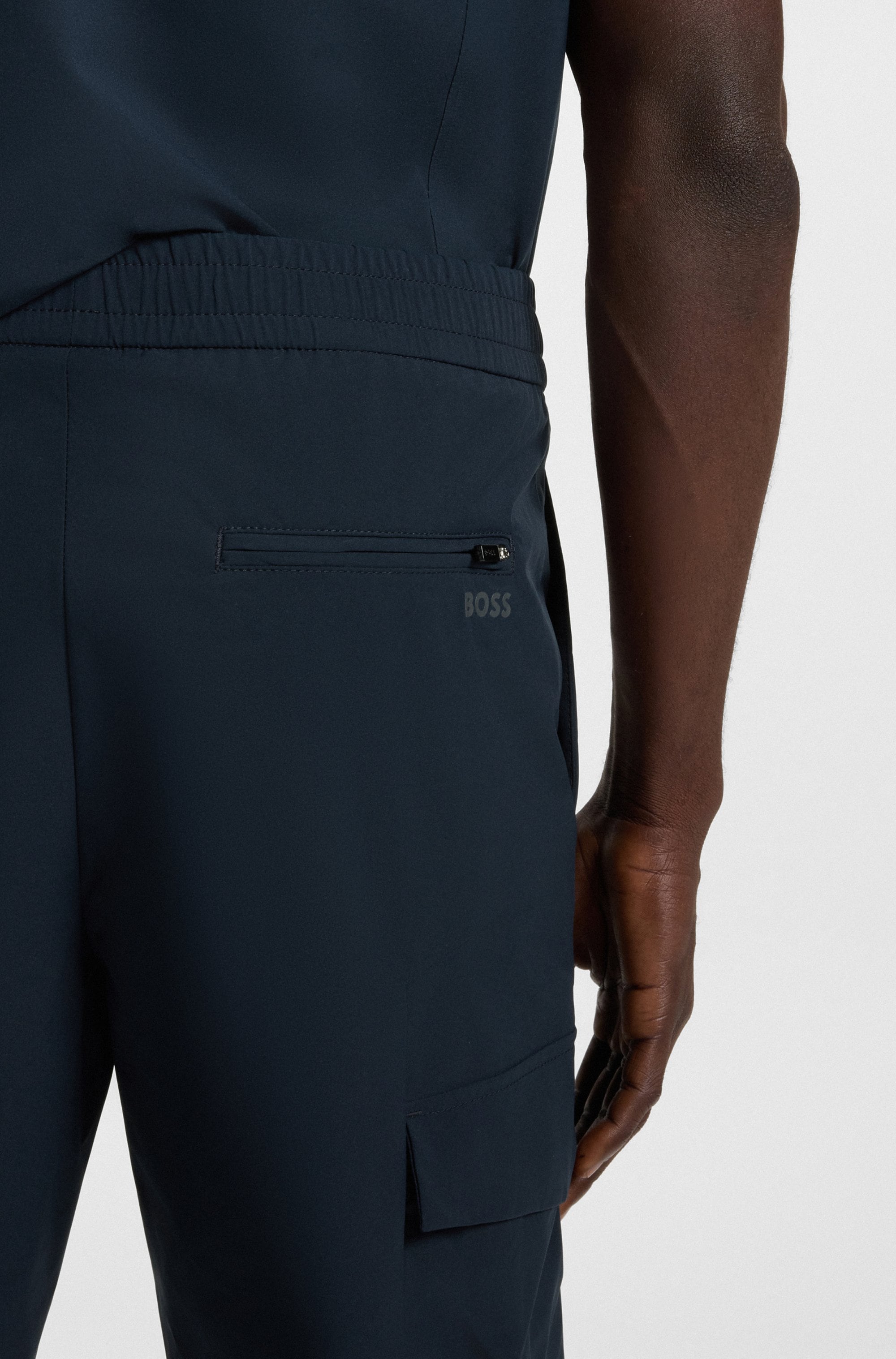 BOSS GREEN Cargohose »T_Urbanex-CargoLight«, mit elastischem Bund und Kordelzug
