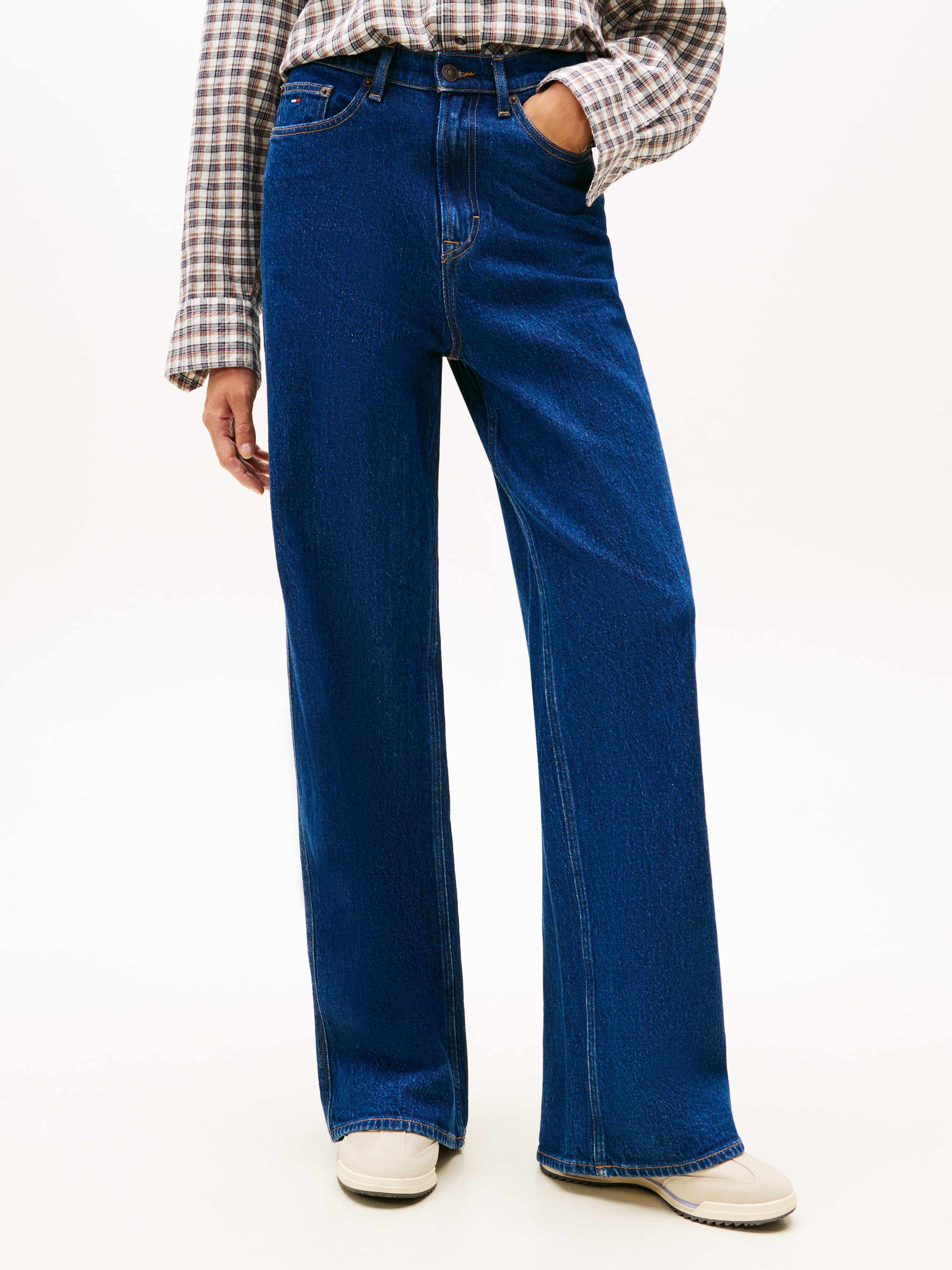Loose-fit-Jeans TOMMY JEANS "CLAIRE HR WD", Damen, Gr. 32, Länge 32, denim schwarz, Denim/Jeans, Obermaterial: 99% Baumwolle, 1% Elasthan, Abriebeffekte, weit knöchellang, Jeans