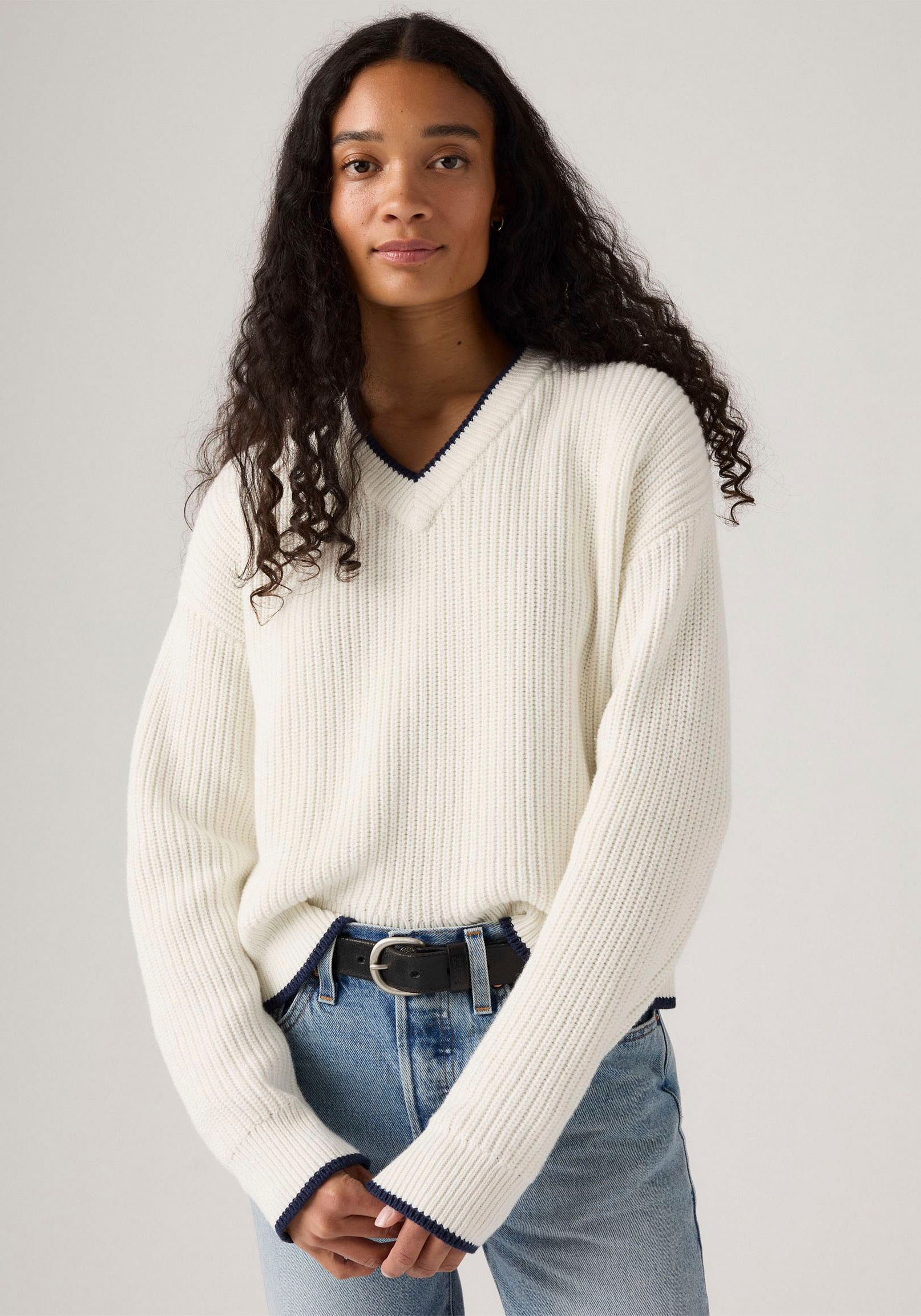 Levi's® Strickpullover »REESE VNECK SWEAT«, mit V-Ausschnitt