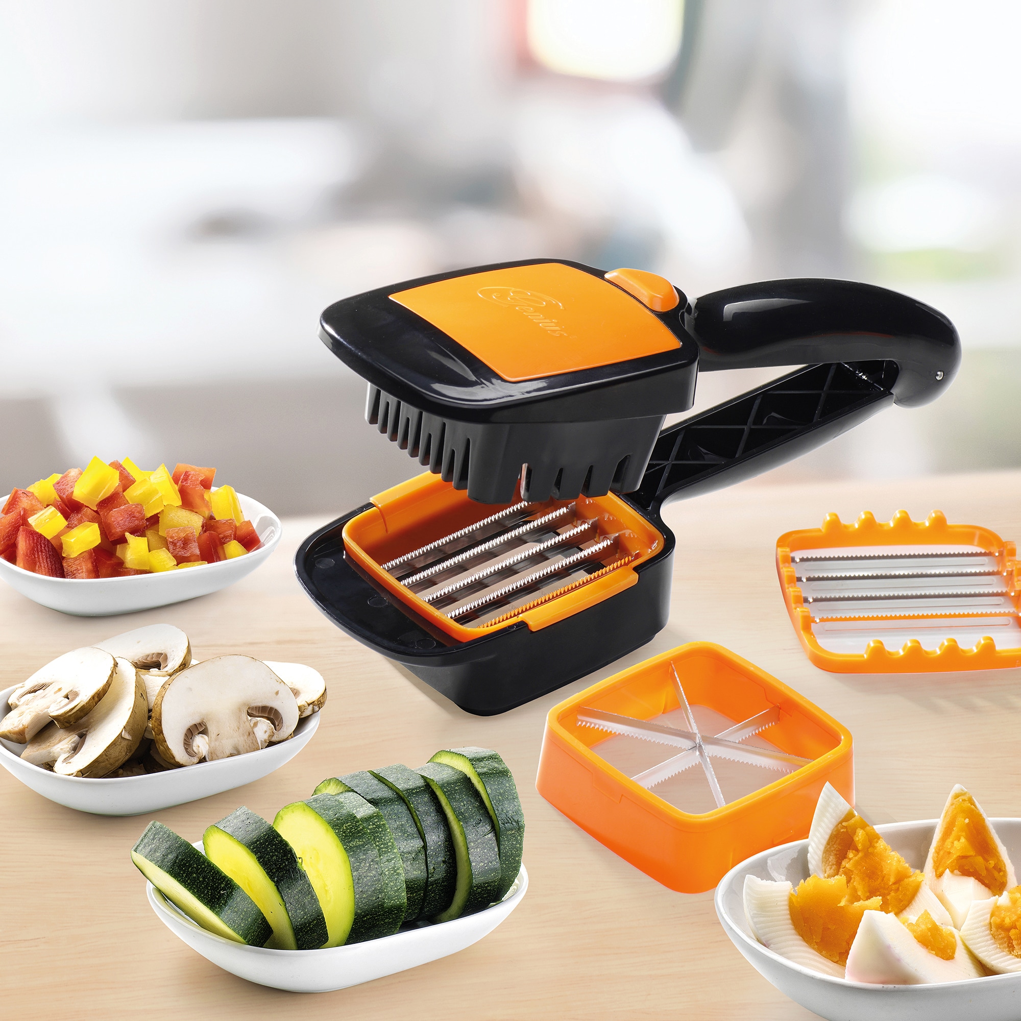 Genius Pfannen-Set »Cerafit Fusion Pfannen inkl. Nicer Dicer Quick, Set 8-tlg«, (Set, 8 tlg., Pfannen, Set 3-tlg., feste Griffe, ND Quick, Set 5-tlg., orange), hochwertig Antihaft-Pfannen mit robuster Keramik-Beschichtung