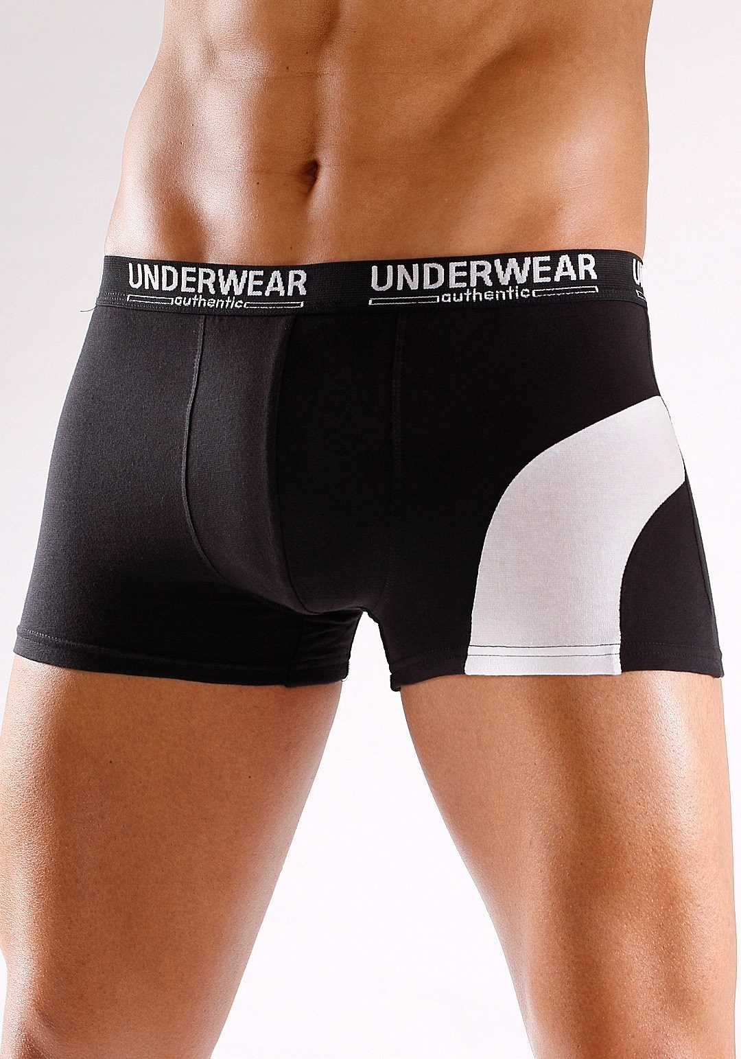 AUTHENTIC UNDERWEAR Boxer, (Packung, 4 St.), mit kontrastfarbenen Einsatz günstig online kaufen