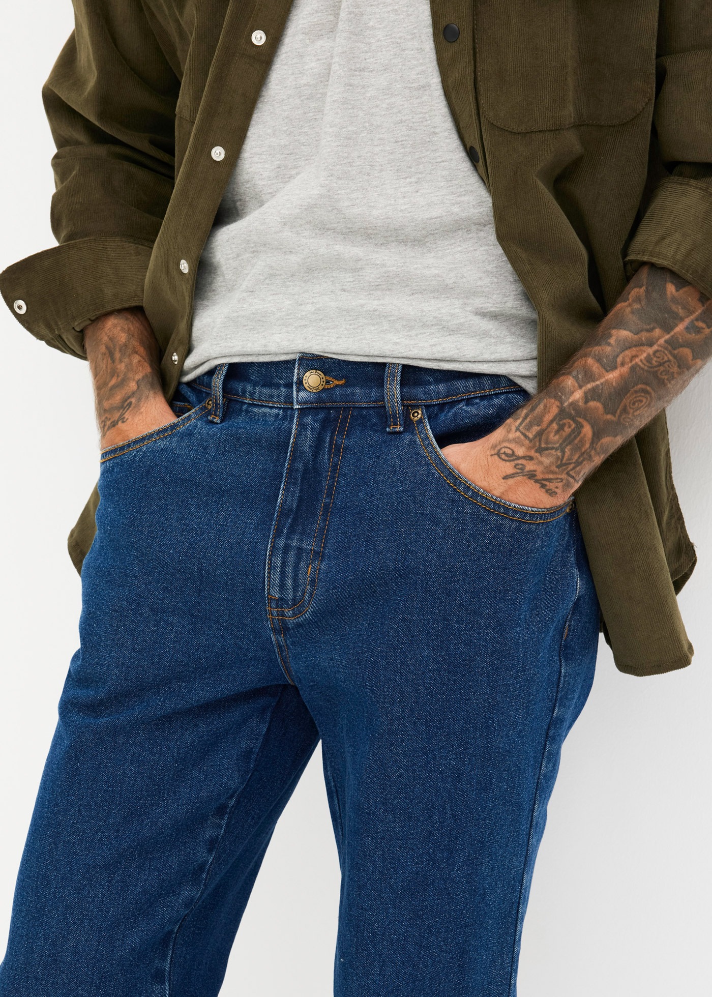 bonprix Gerade Jeans »Classic Fit Stretch-Jeans, Straight« klassische Passform, aus Baumwolle mit Elasthan