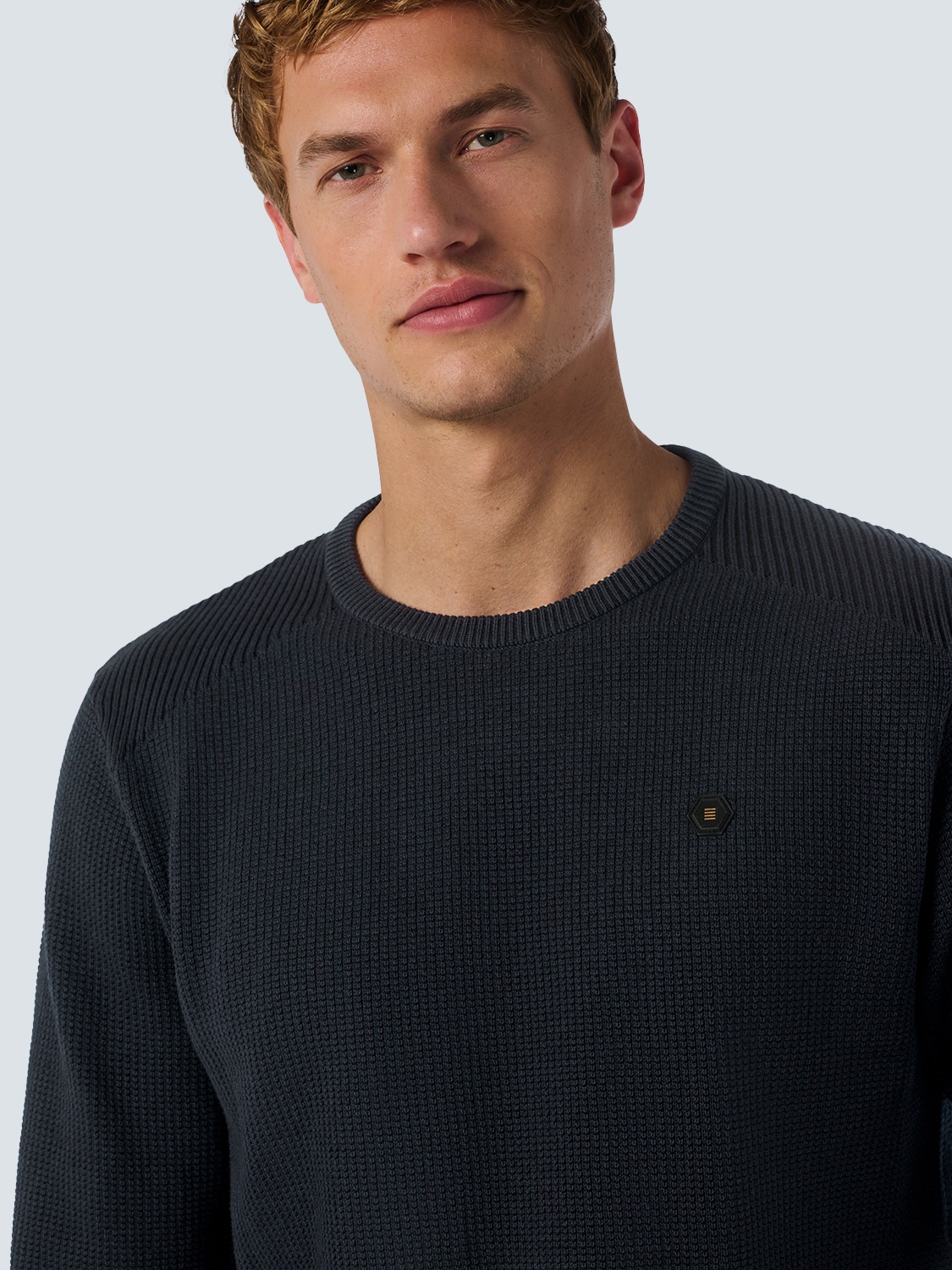 NO EXCESS Rundhalspullover »No Excess Rundhalspullover mit Raffinierter Zwei-Farben-Jacquard«