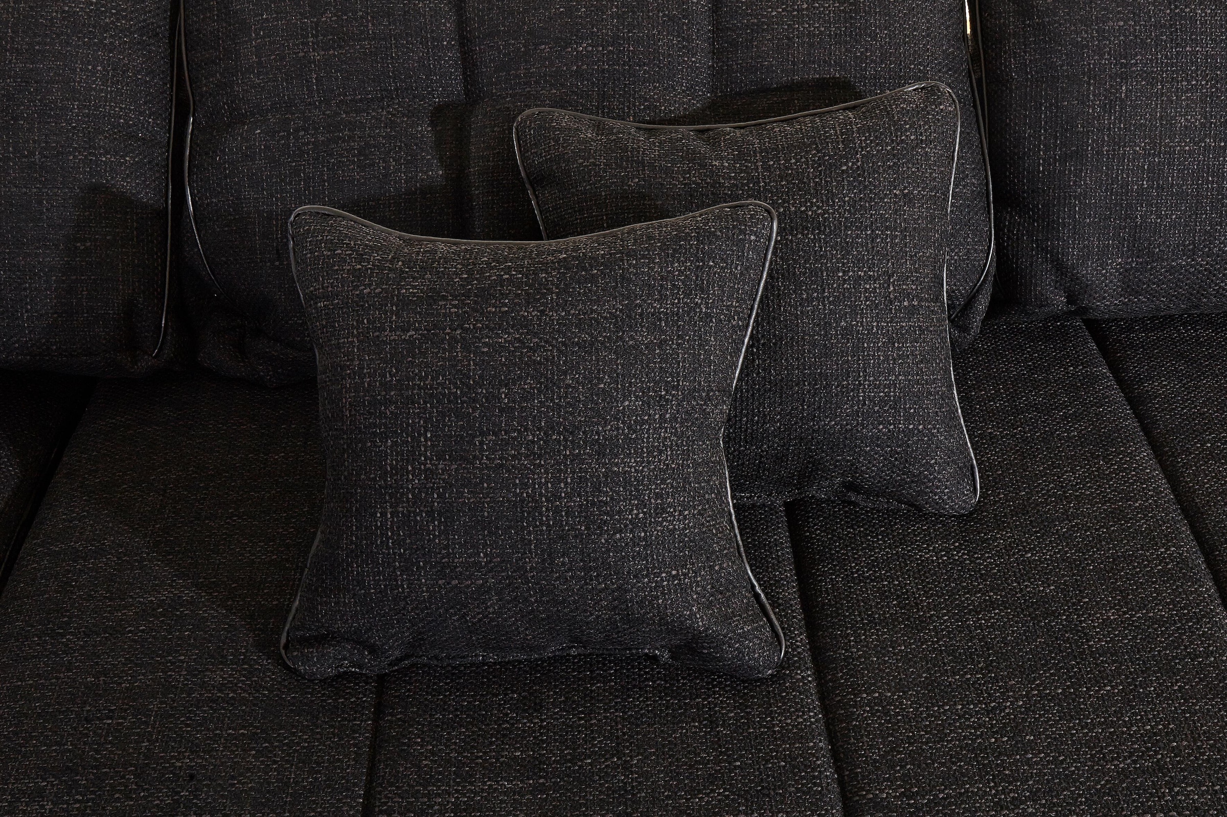 INOSIGN Ecksofa »Night & Day L-Form, B: 304 cm«, mit Bettfunktion, Bettkasten & 3 Zierkissen, Boxspringbett 164x200 cm