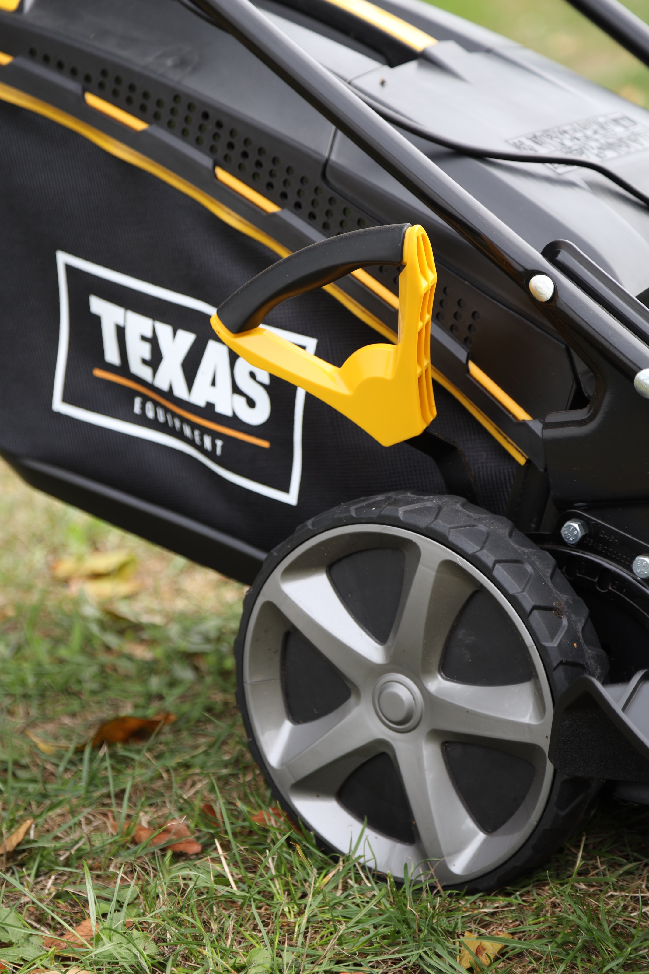Texas Akkurasenmäher »4640TR/LI«, mit 2xAkku 40V/2,5Ah und Ladegerät, mit Radantrieb