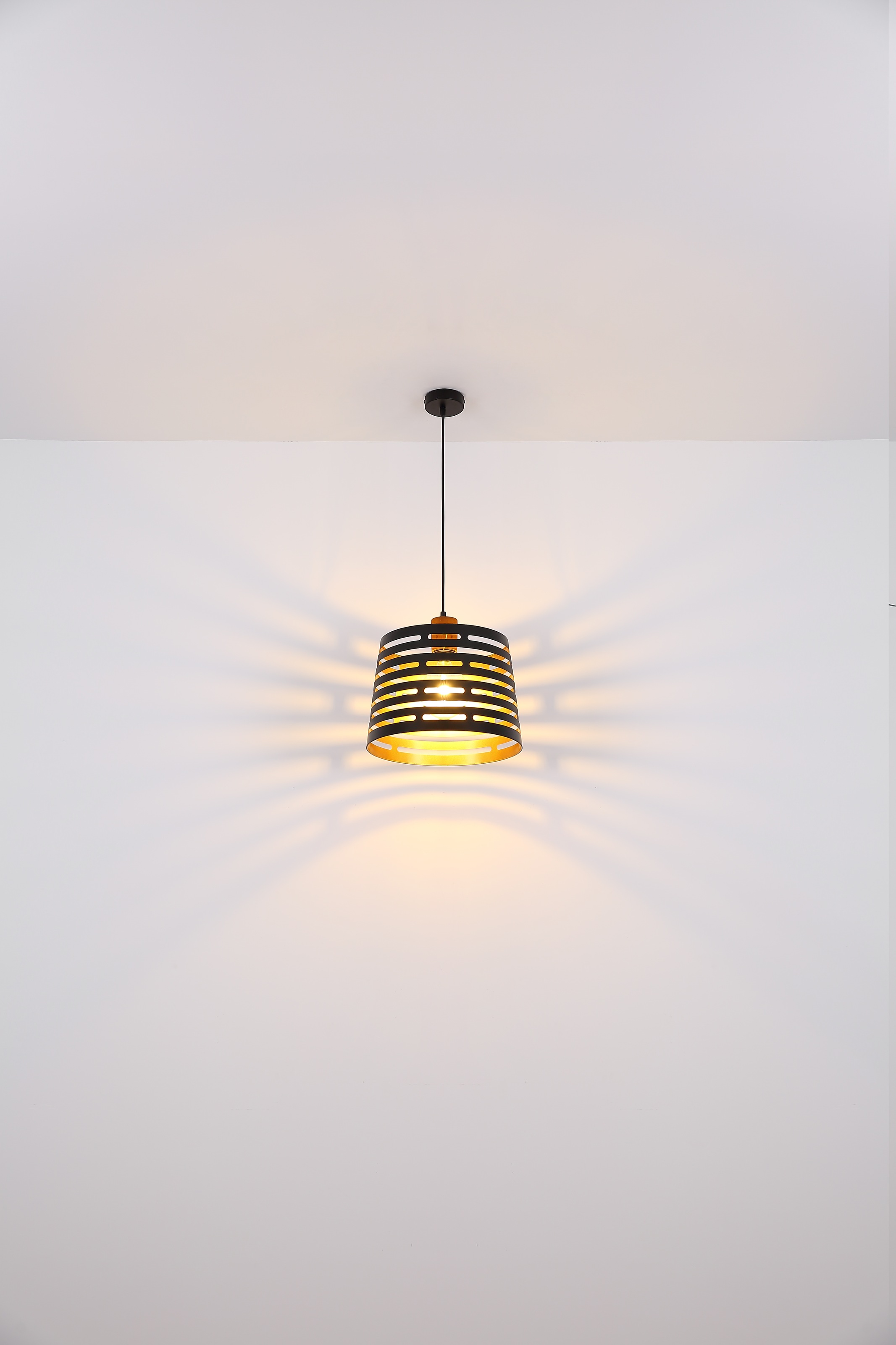 GLOBO LIGHTING Hängeleuchte »ABLONA«, Leuchtmittel E27 | ohne Leuchtmittel, Hängelampe/Pendelleuchte/Holz/goldfarben/Höhe kürzbar
