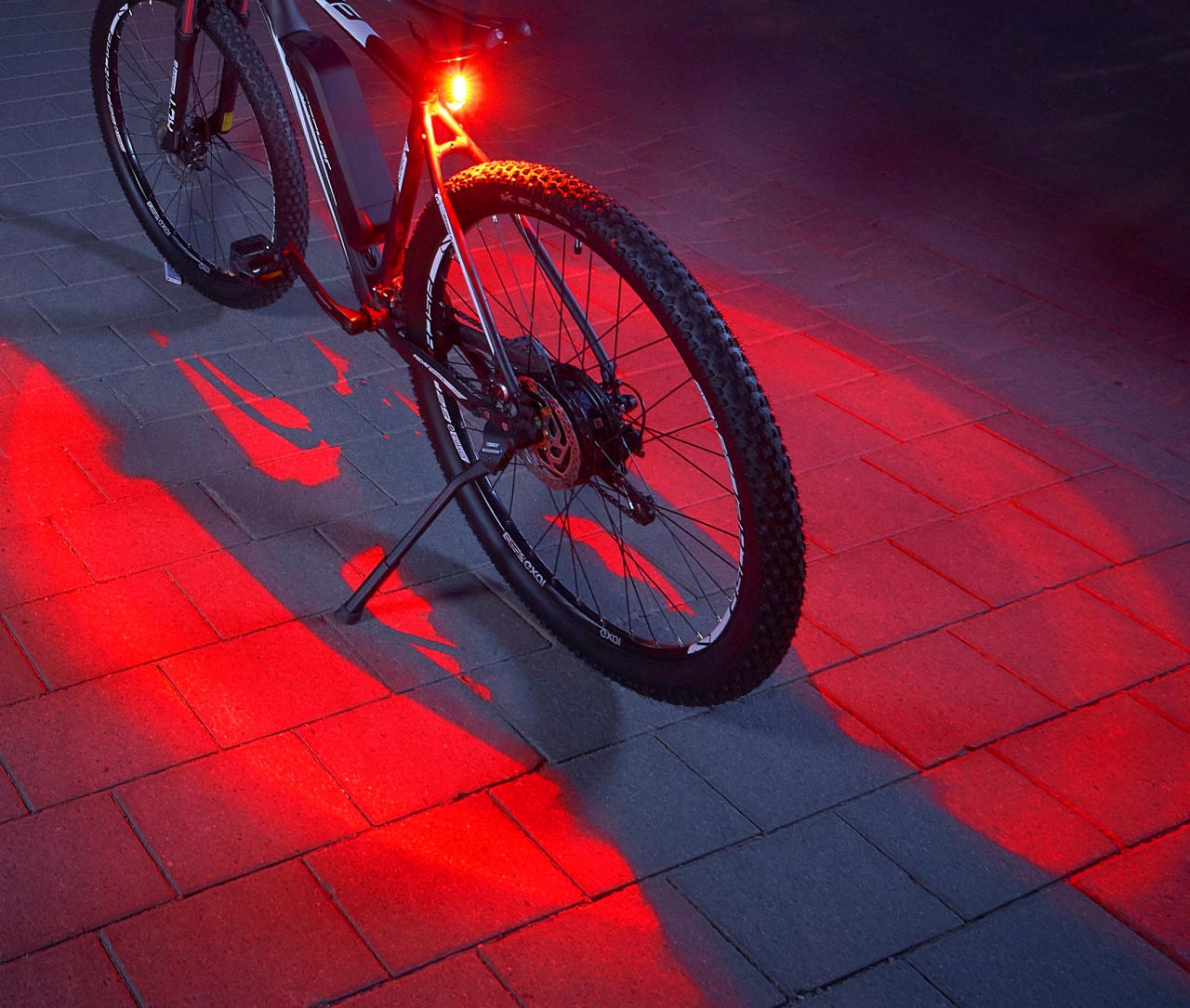 FISCHER Fahrrad Fahrradbeleuchtung, (Set, 3, Front- und Rücklicht), mit zusätzlicher Bodenleuchte