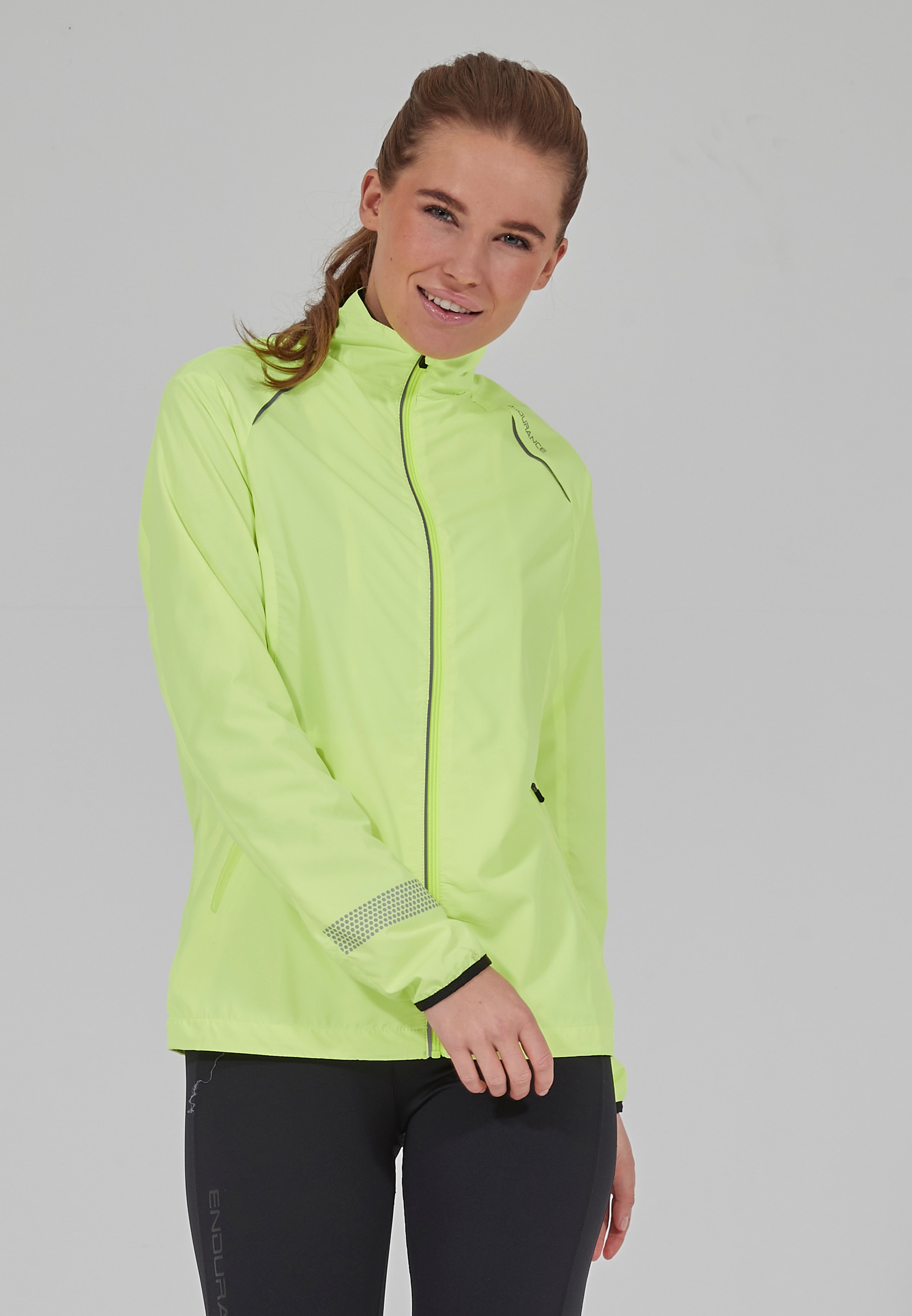 ENDURANCE Laufjacke »CULLY mit | reflektierenden BAUR online bestellen Elementen XQL«