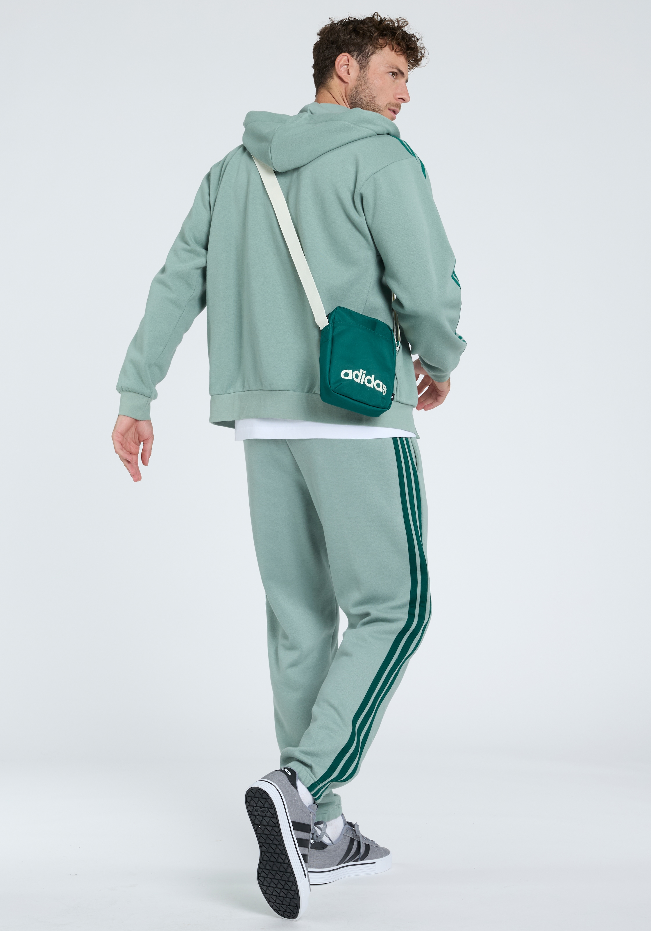 adidas Sportswear Kapuzensweatshirt »ESSENTIALS 3-STREIFEN FLEECE«
