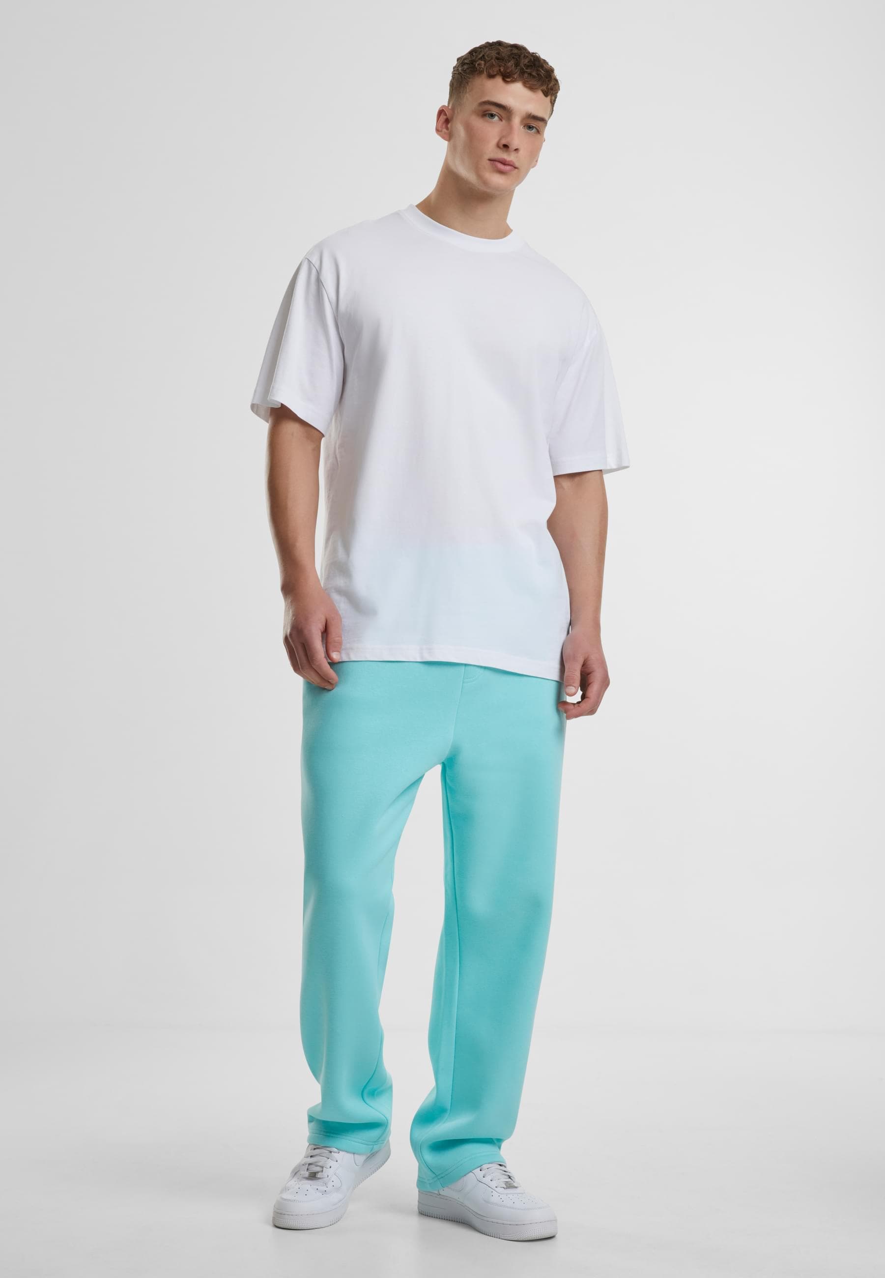 URBAN CLASSICS Jogginghose »Urban Classics Fluffy Trackpants«