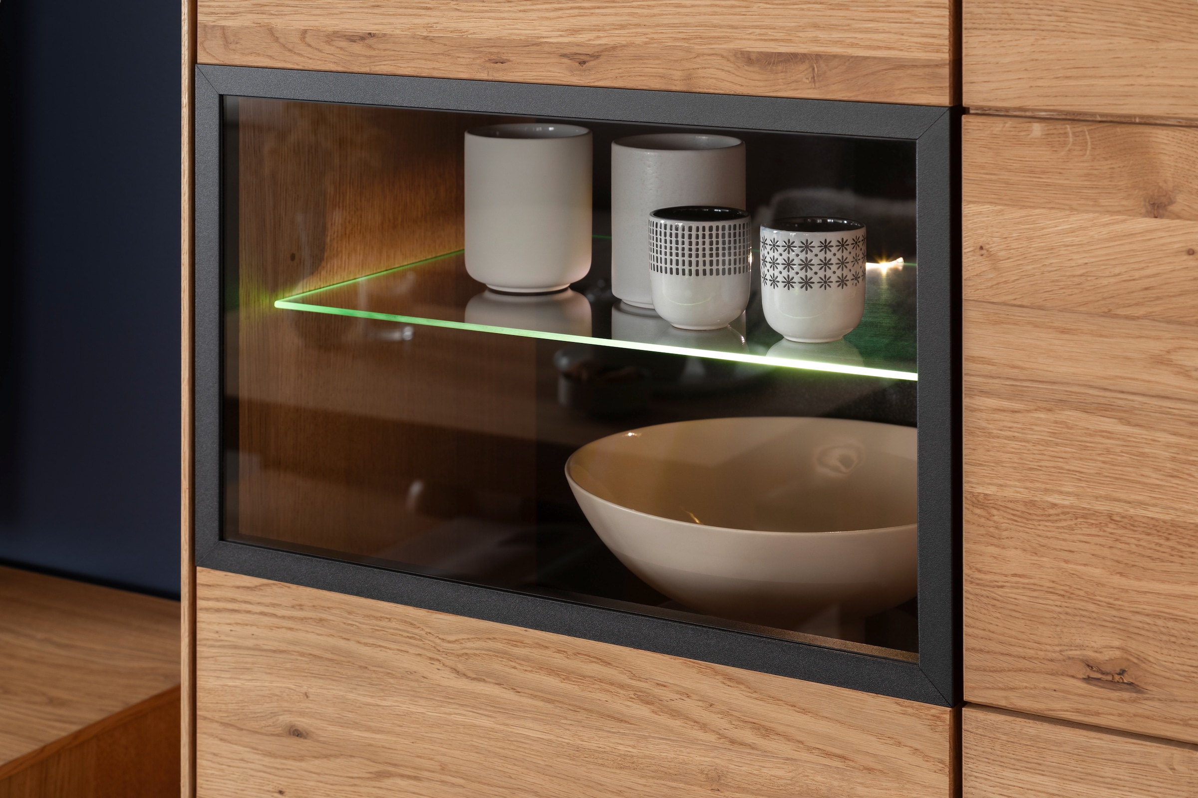 MCA living Stauraumvitrine »Araya Highboard«, (1 St.), Türen gedämpft