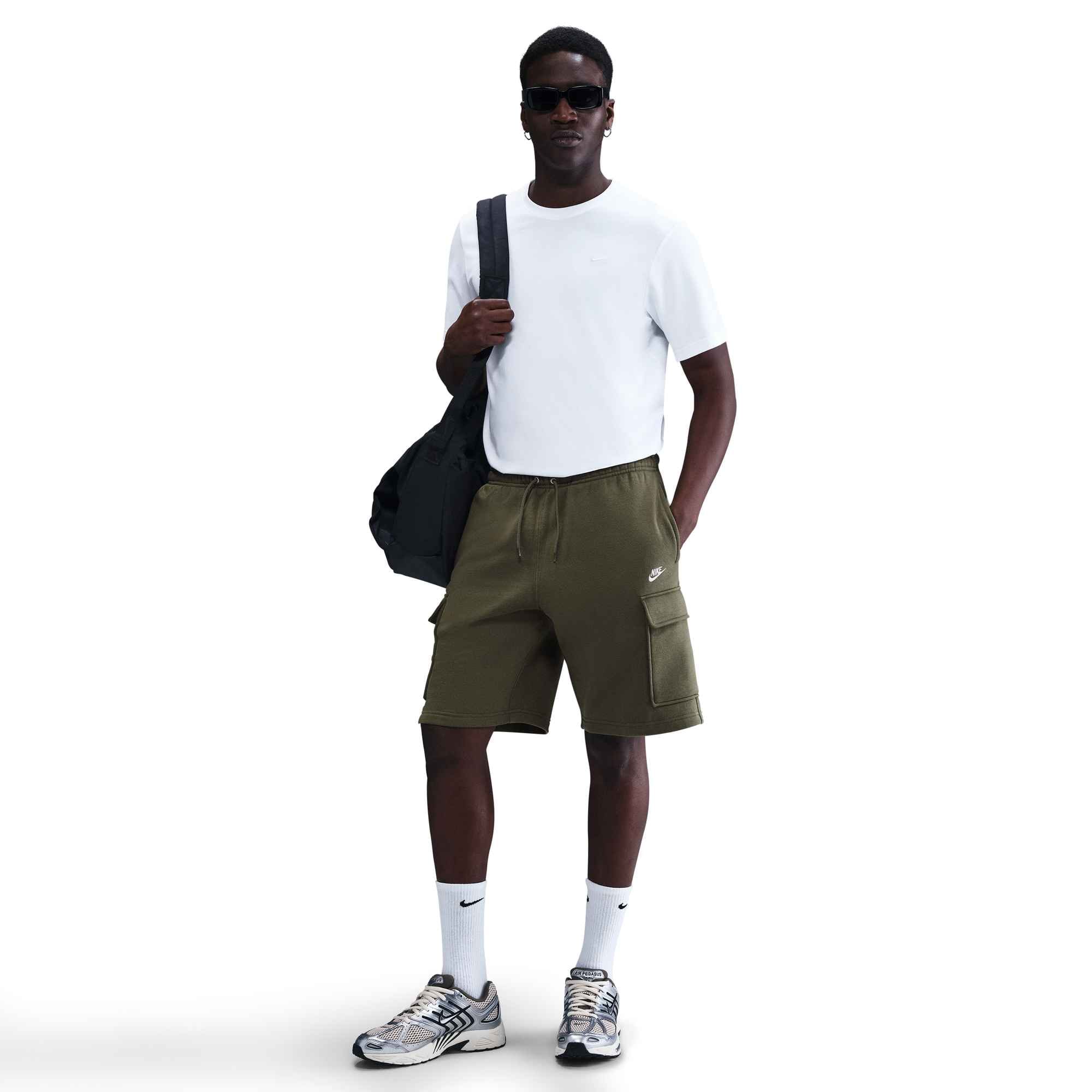 Nike Sportswear Shorts »M NK CLUB BB CARGO SHORT«  aus Baumwolle und Polyester, mit angerautem Fleece, Standardpassform