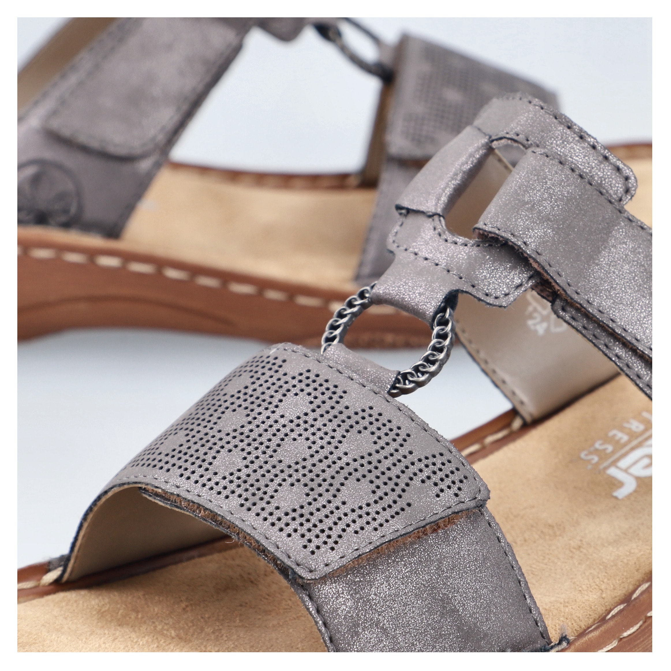 Rieker Pantolette, Sommerschuh, Schlappen, Urlaubschuh, Klettschuh mit Perforation