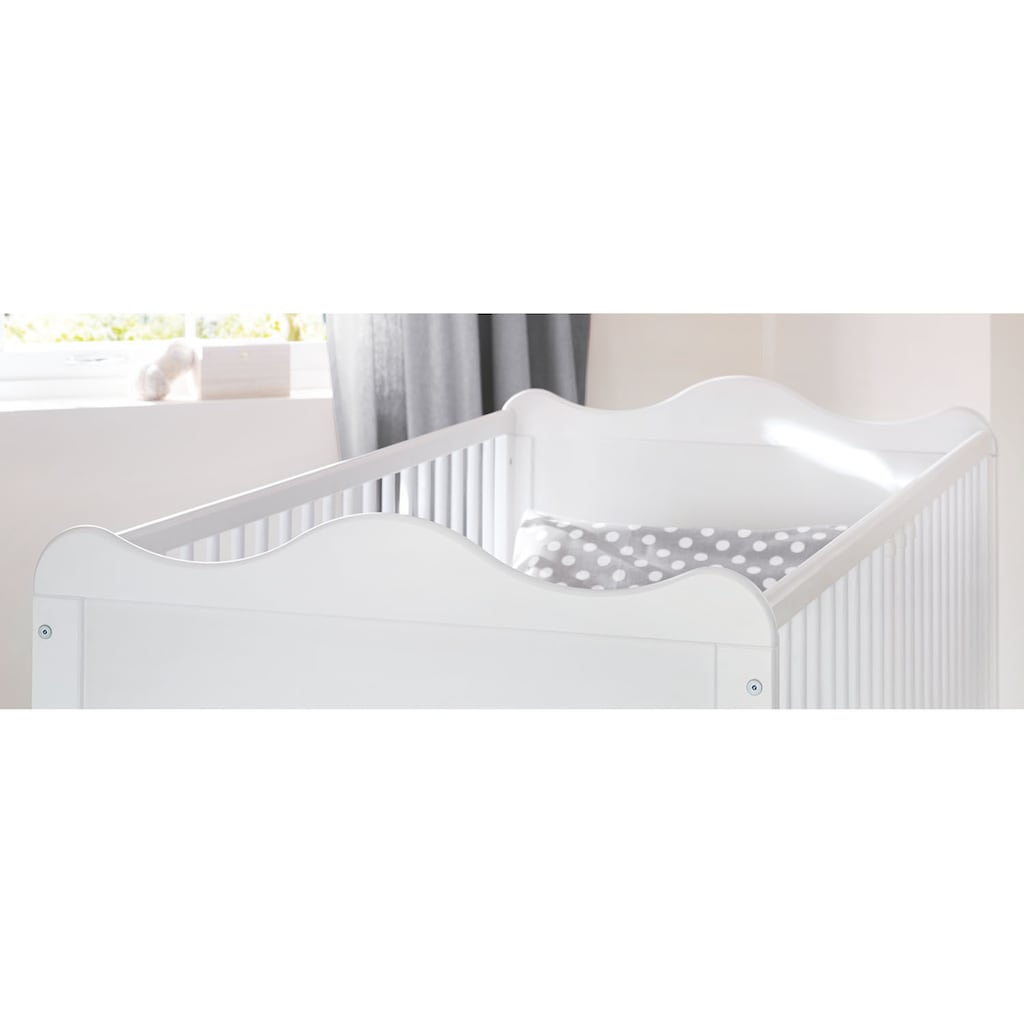 Pinolino® Babyzimmer-Komplettset »Florentina«, (Set, 3 St., Kinderbett, breite Wickelkommode und 2-türigem Kleiderschrank)