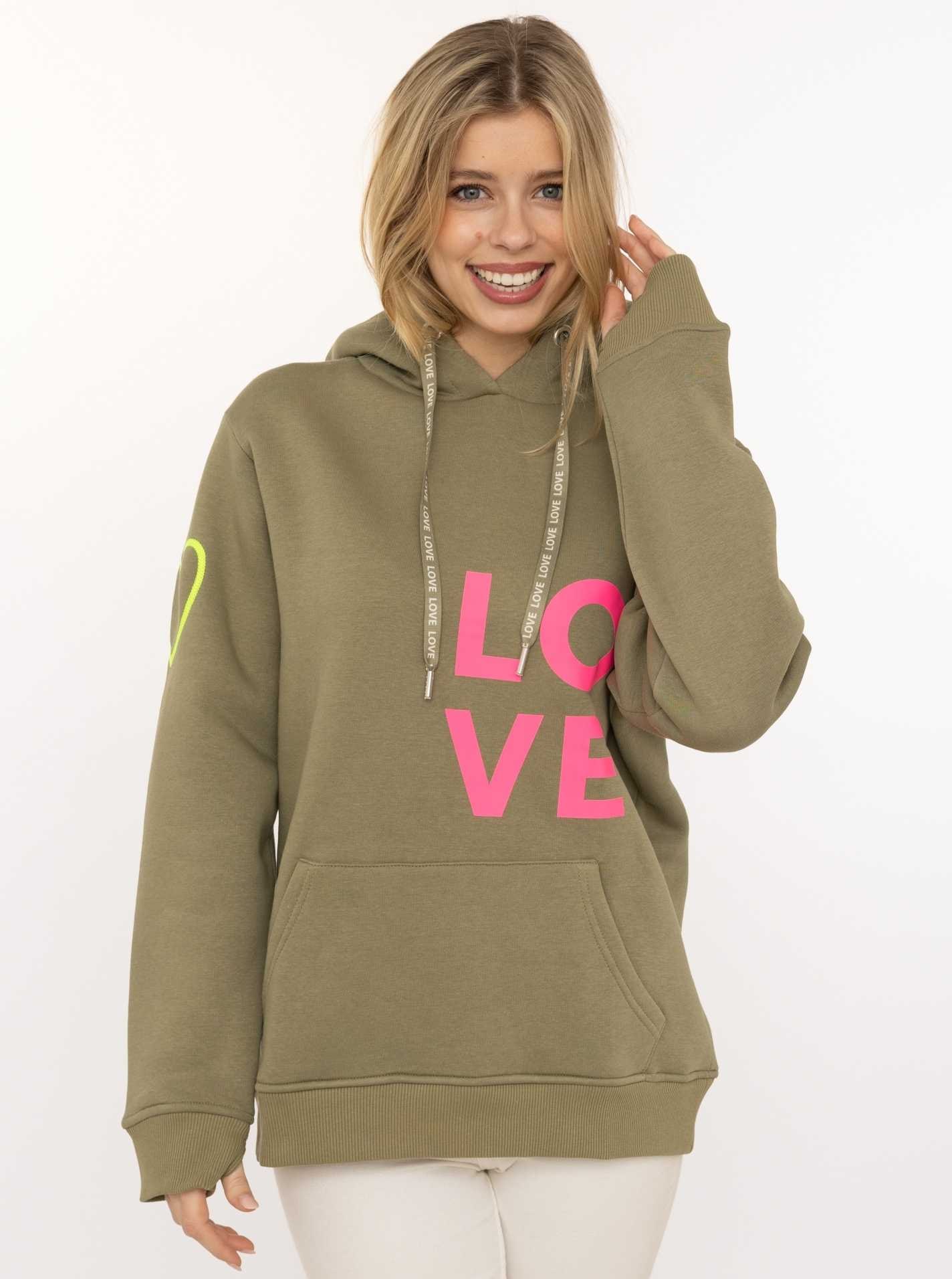 Zwillingsherz Kapuzensweatshirt, mit gesticktem Neon Herz am Ärmel und "Love" Schriftzug auf Kordel
