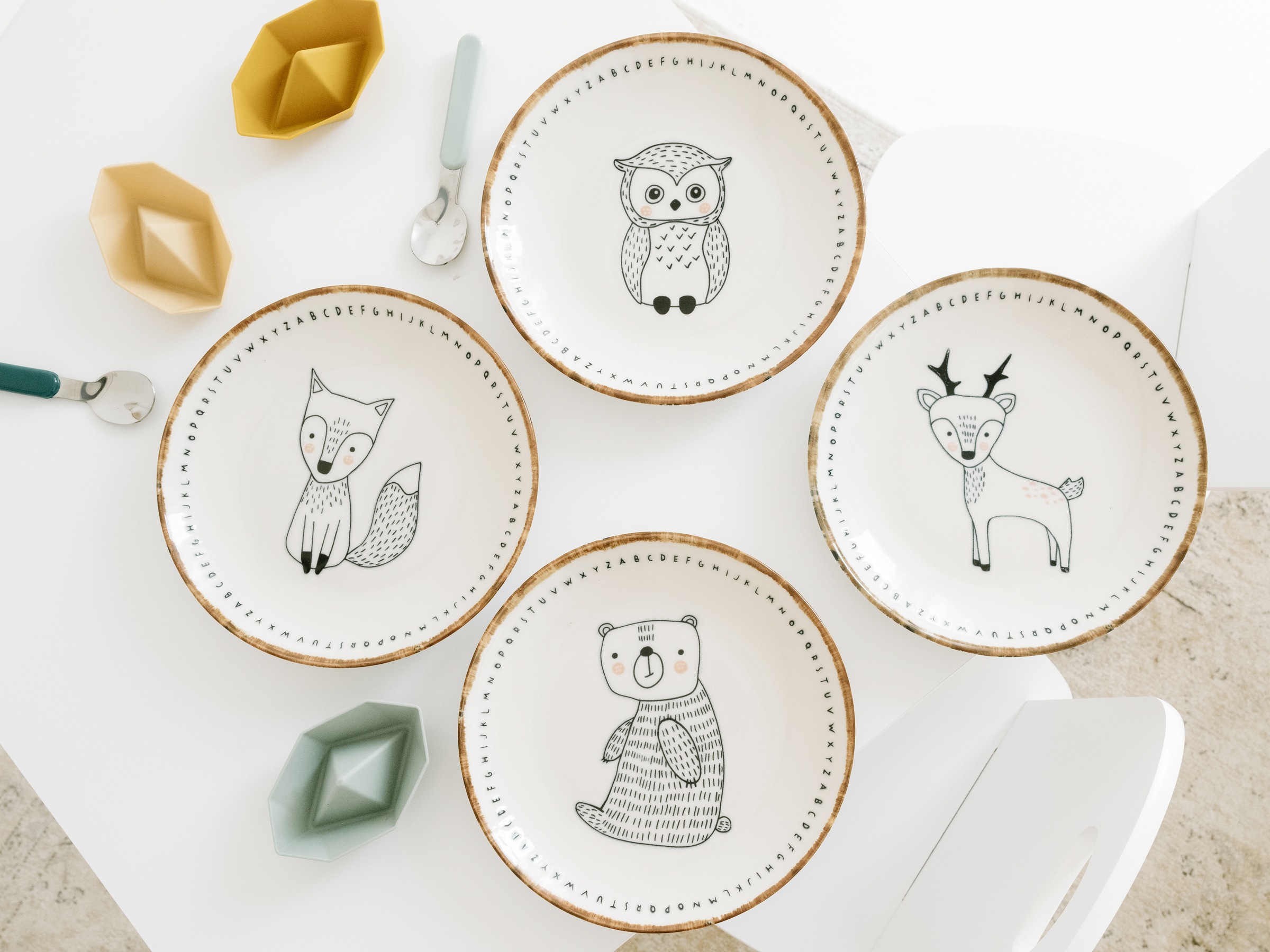 CreaTable Teller-Set »Freunde des Waldes, Teller 21 cm, 4-tlg.« Teller Set, Tierabbildungen, Nordische Ästhetik