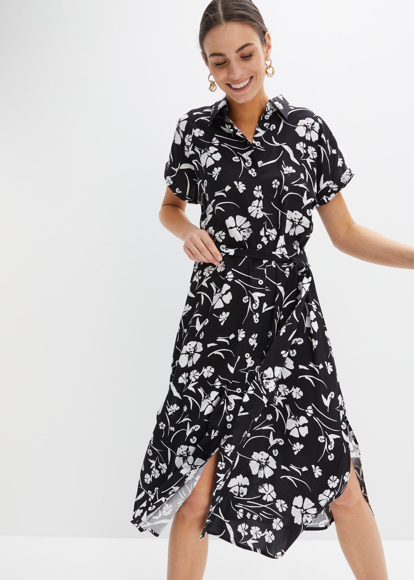 bonprix Blusenkleid feminin geschnitten, mit Hemdblusenkragen, Kurzarm, mit günstig online kaufen