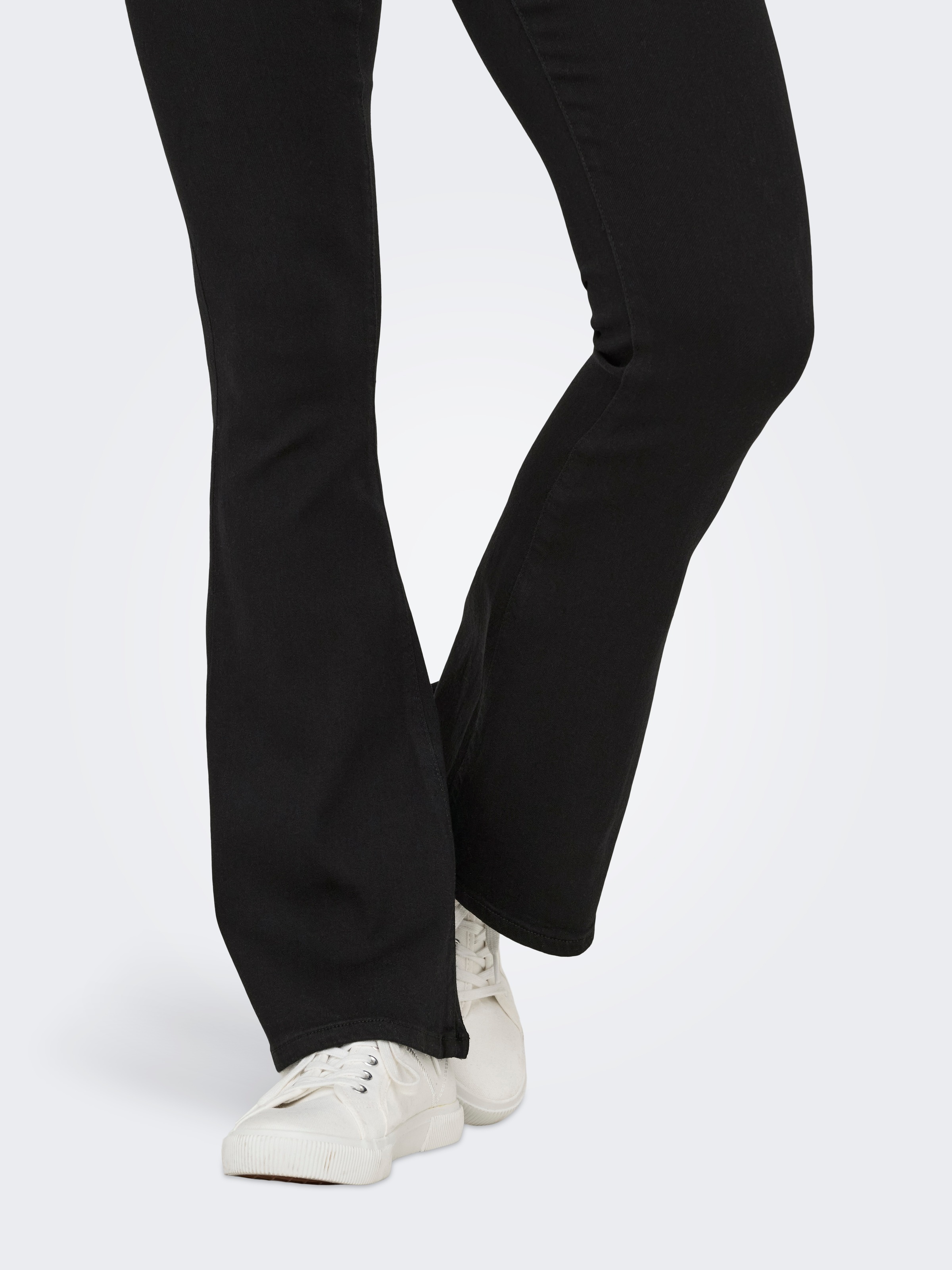 Thumbnail - ONLY MATERNITY Push-up-Jeans "OLMRAIN LIFE REG PUSH UP FLARED NOOS"