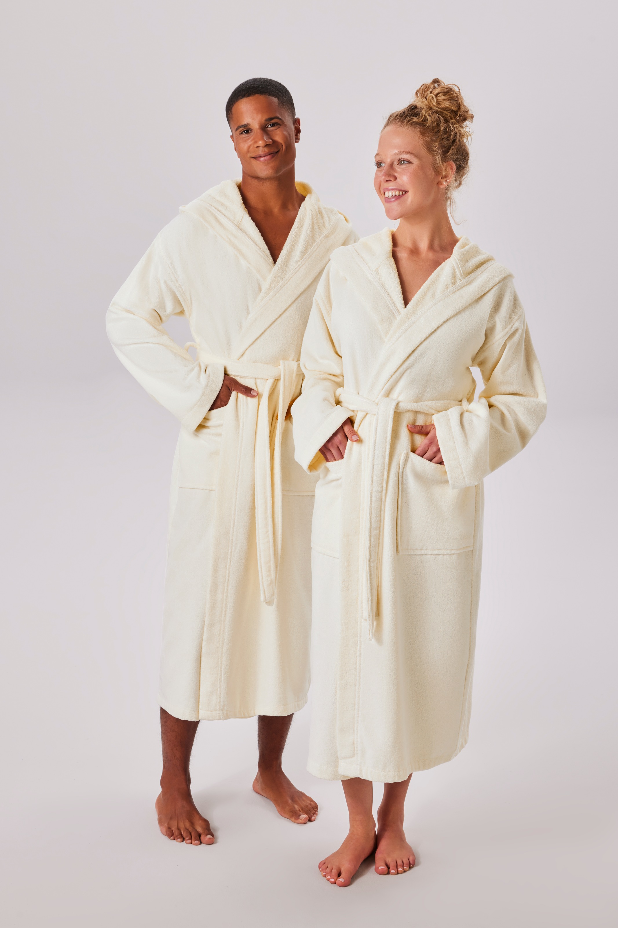 my home Unisex-Bademantel »Regona, Hotelbademantel, Morgenmantel, Standardlänge & Überlänge« 1 Stk. Damen & Herren, mit Taschen, flauschig, weich, Velours, Sauna & Spa