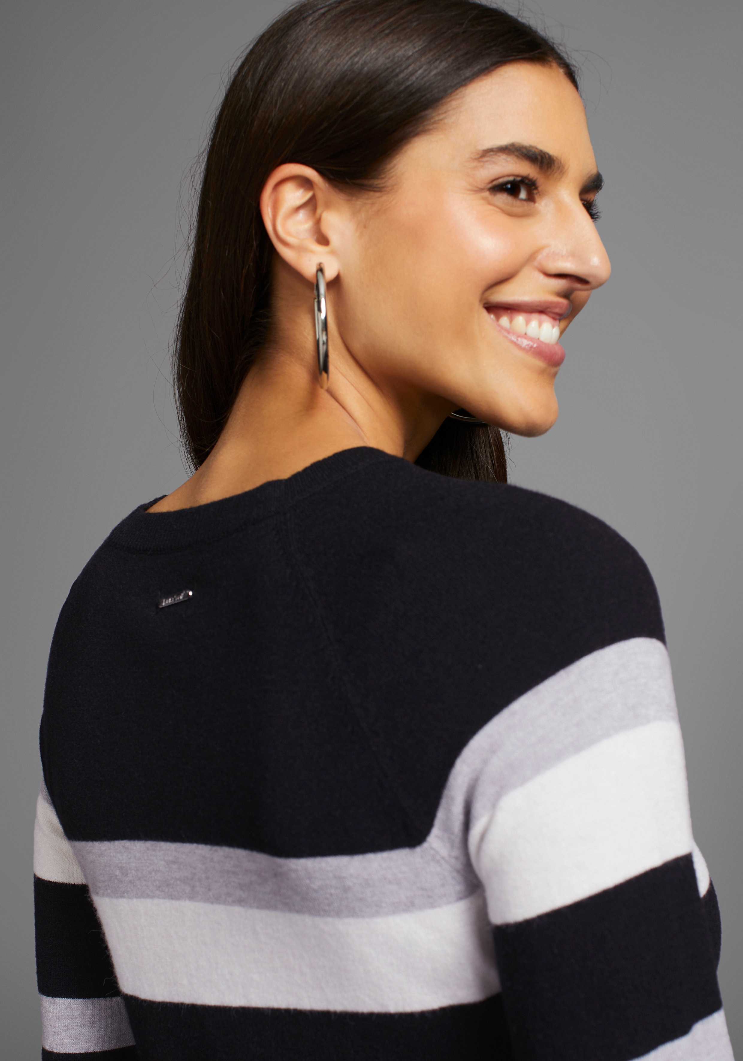 Thumbnail - Laura Scott Strickkleid Ohne Taschen in figurnaher Form mit Zierstreifen