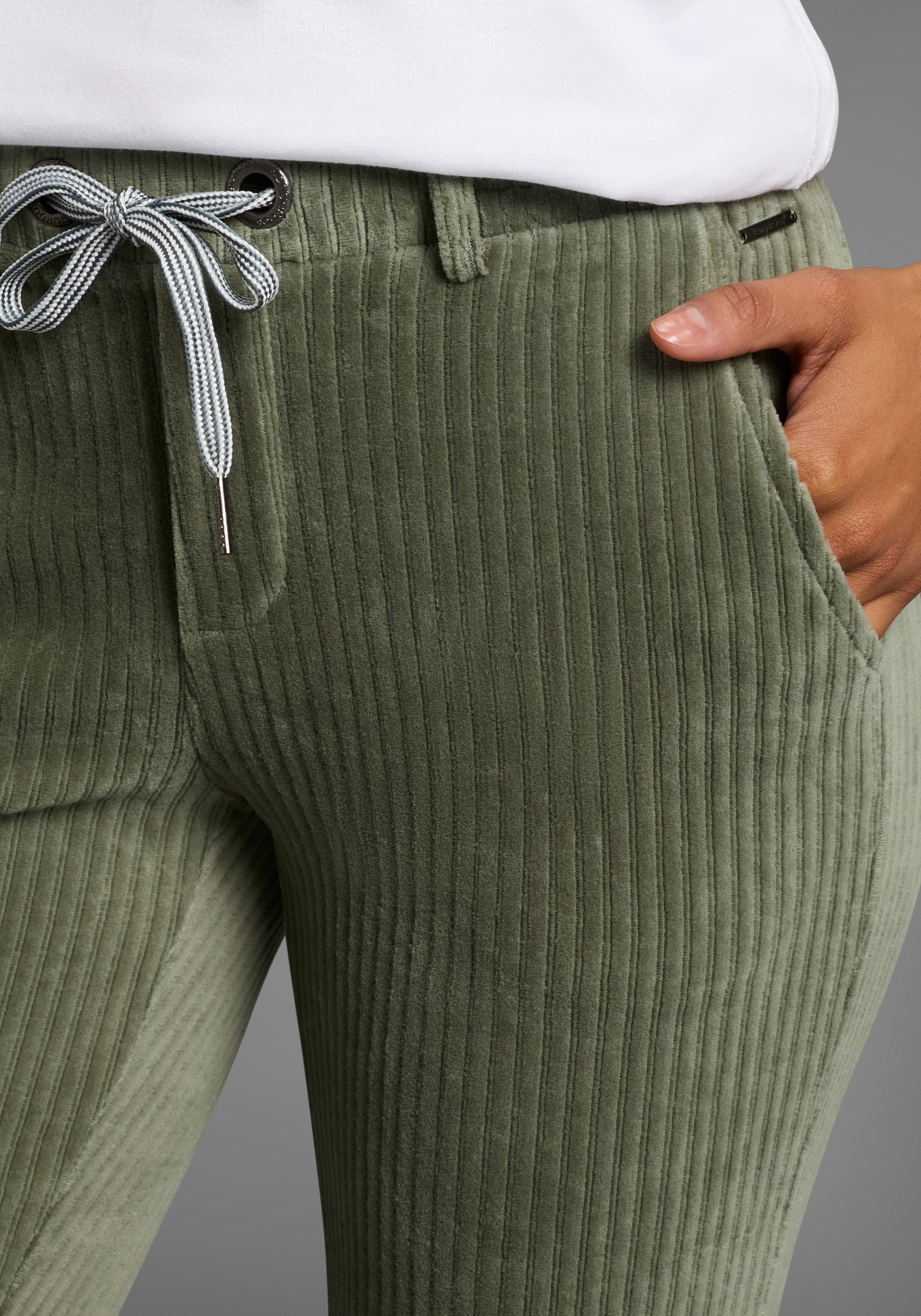 Thumbnail - KangaROOS Jogger Pants in Cord-Optik mit elastischem Bund