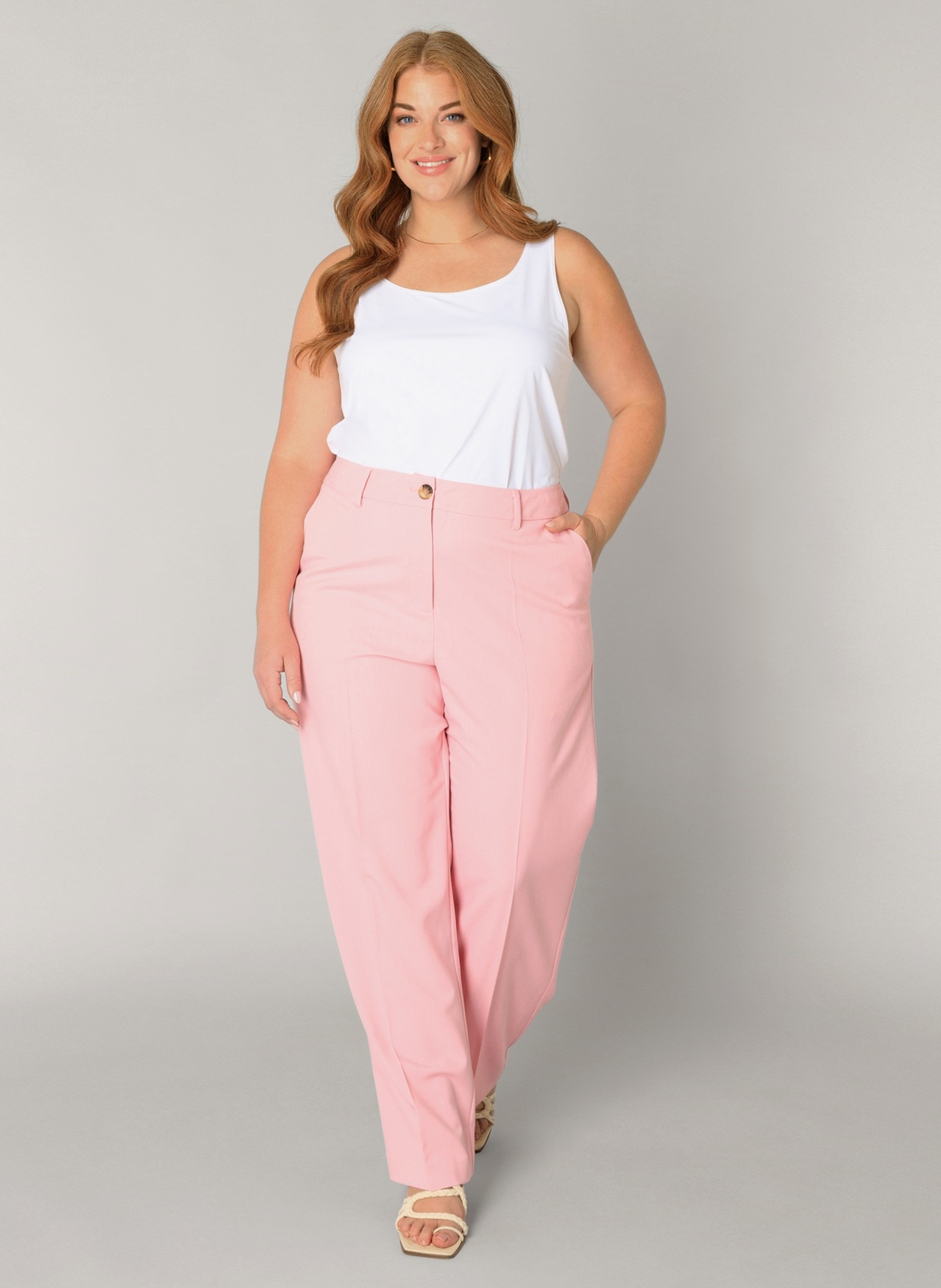 Thumbnail - Base Level Curvy Bundfaltenhose "Yunia" mit Viskose und Stretch