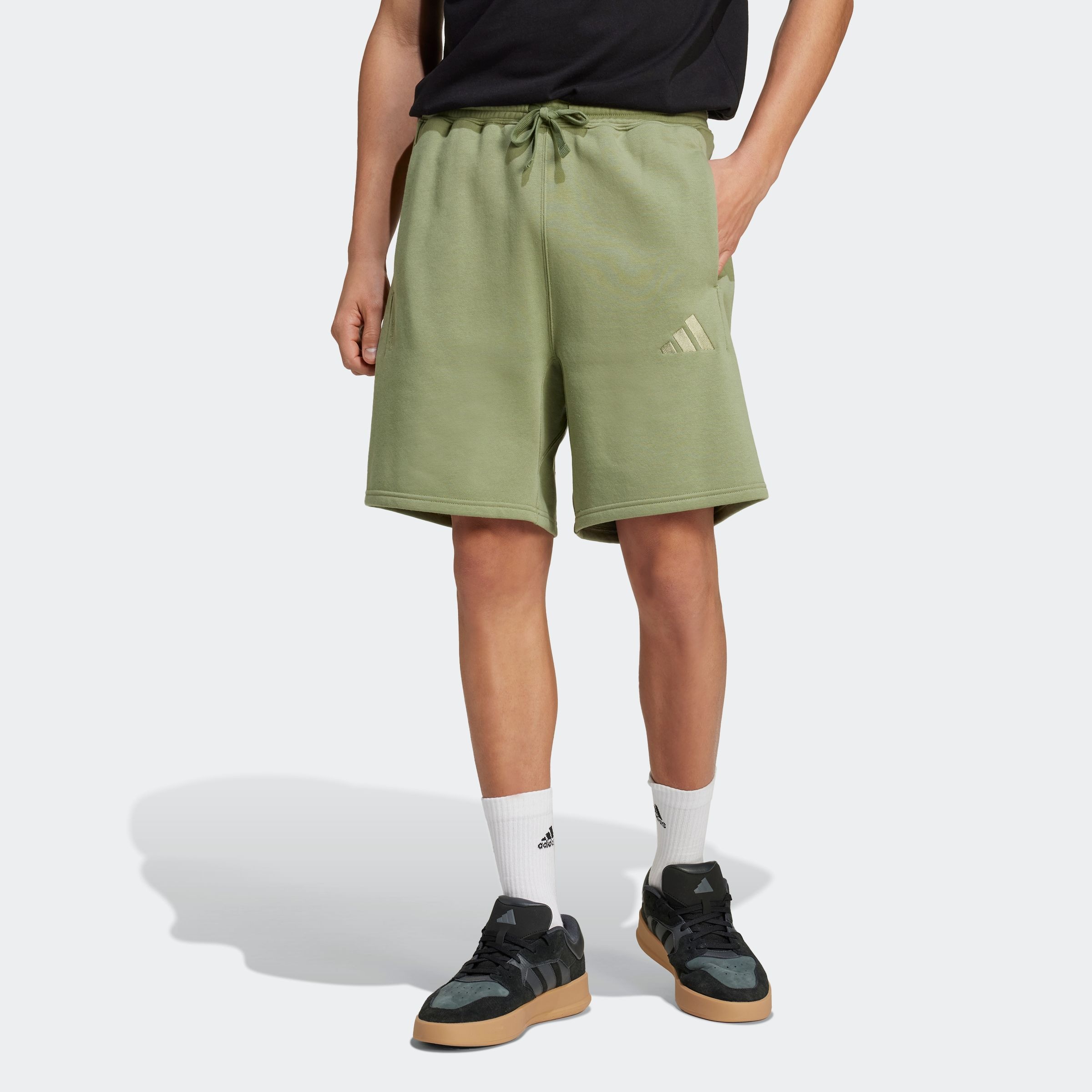 adidas Sportswear Shorts »M A SZN FL SHO«, (1 tlg.)