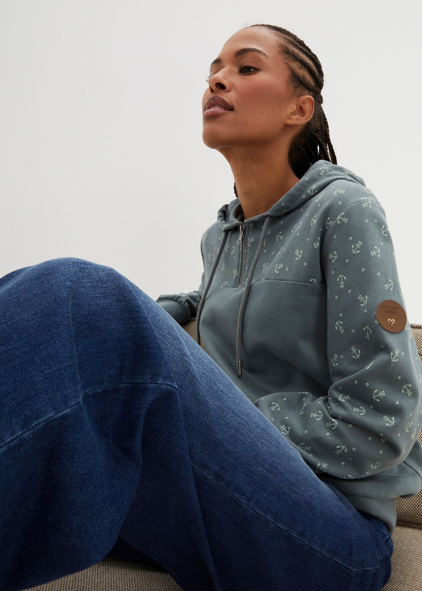 bonprix Hoodie »Kapuzensweatshirt mit Reißverschluss aus reiner Baumwolle«, Kapuzensweatshirt mit Reißverschluss aus reiner Baumwolle
