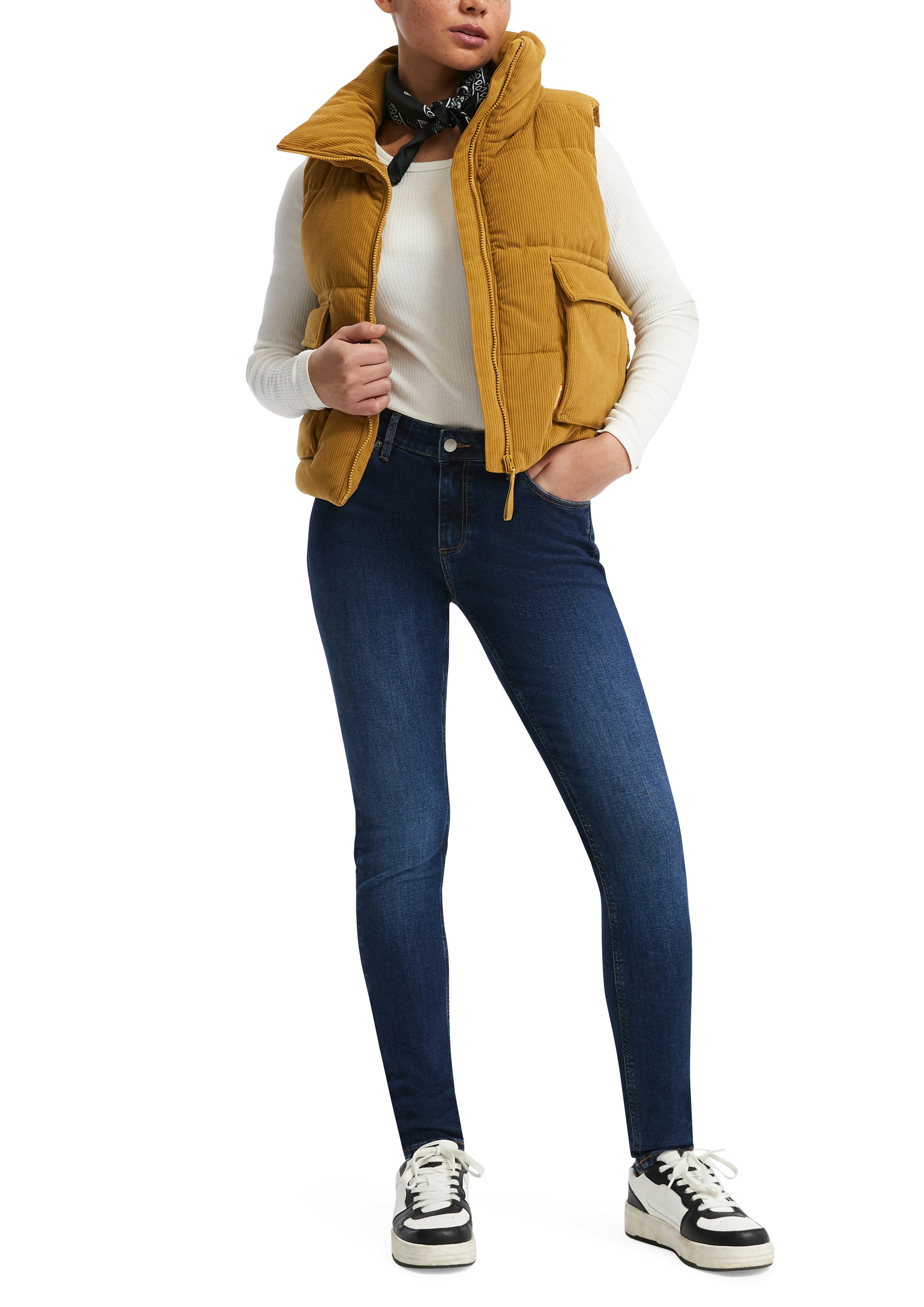 QS Skinny-fit-Jeans »SADIE«, mit Taschen
