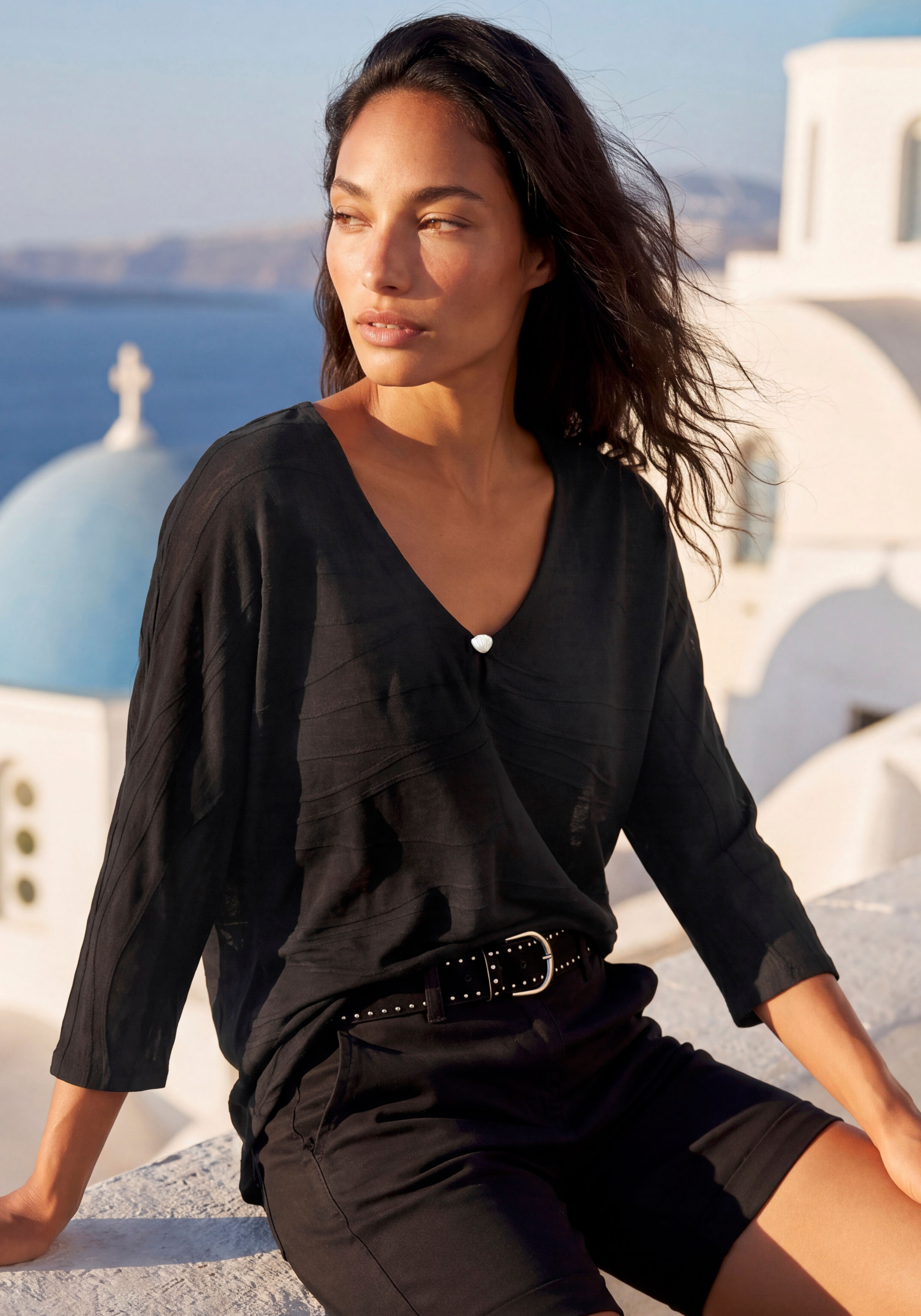 LASCANA 3/4-Arm-Shirt "mit Wellenstruktur" aus luftigem Viskose-Stretch