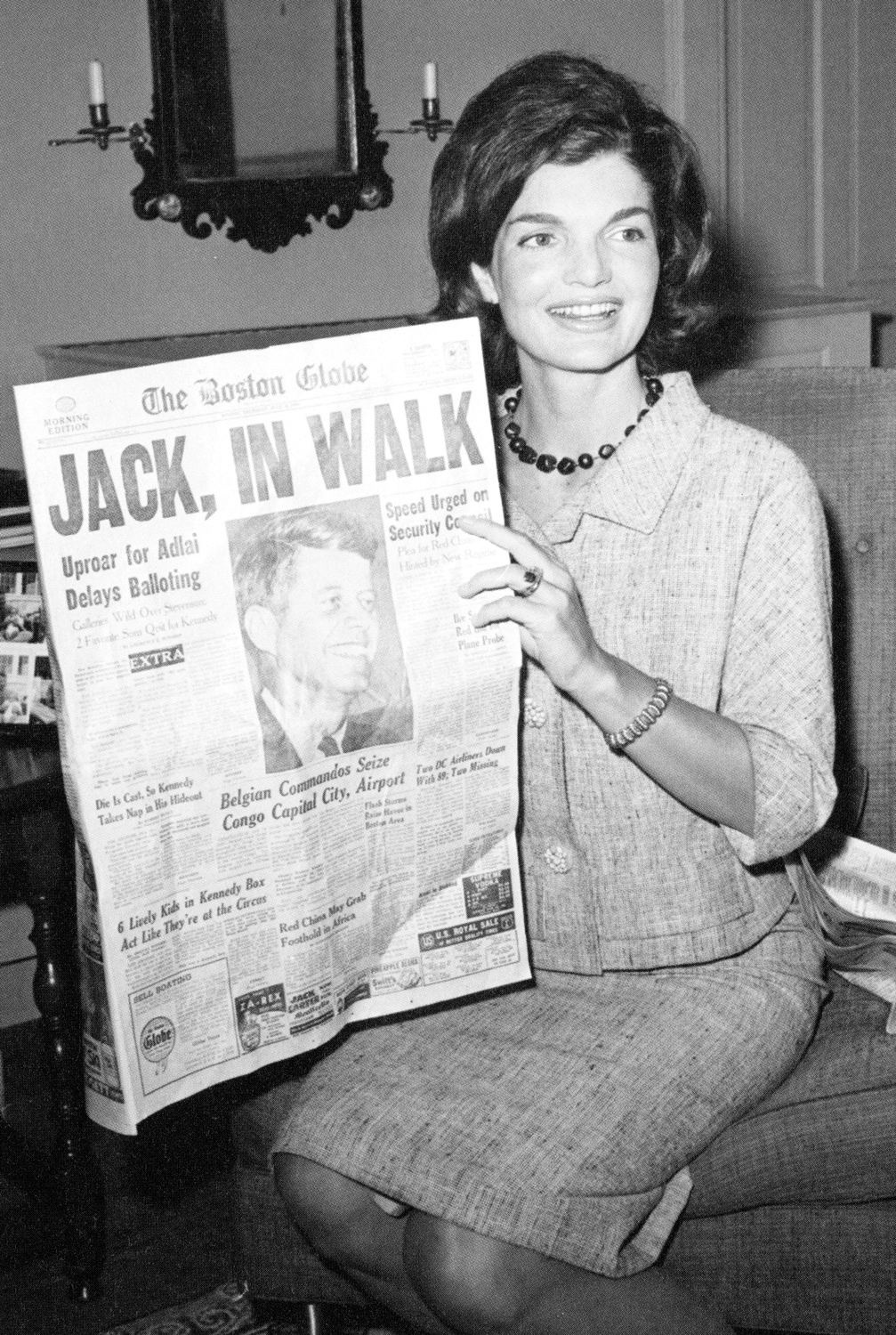 queence Acrylglasbild »Jackie O.«, Schwarz-Weiß-Frau-Stars-Portrait-Foto-Film-Filmfiguren-Filmszene, Fine Art-Print in Galeriequalität