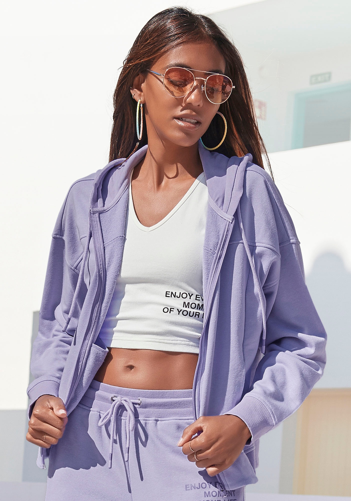 Buffalo Kapuzensweatjacke mit Statement Druck, Loungewear günstig online kaufen