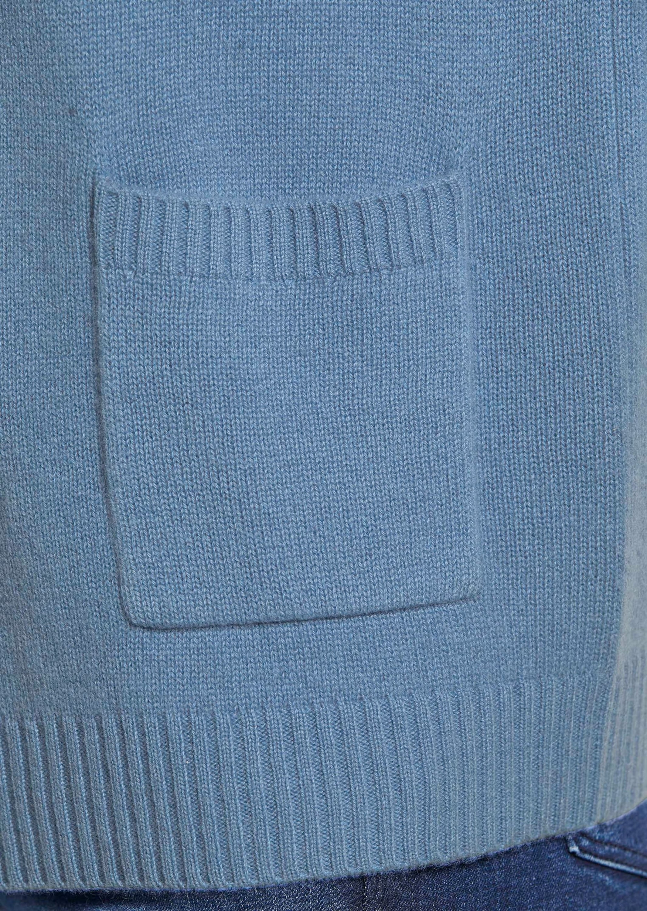 MADELEINE Strickjacke »Strickjacke Verkürzte Schurwolljacke mit Stehkragen«