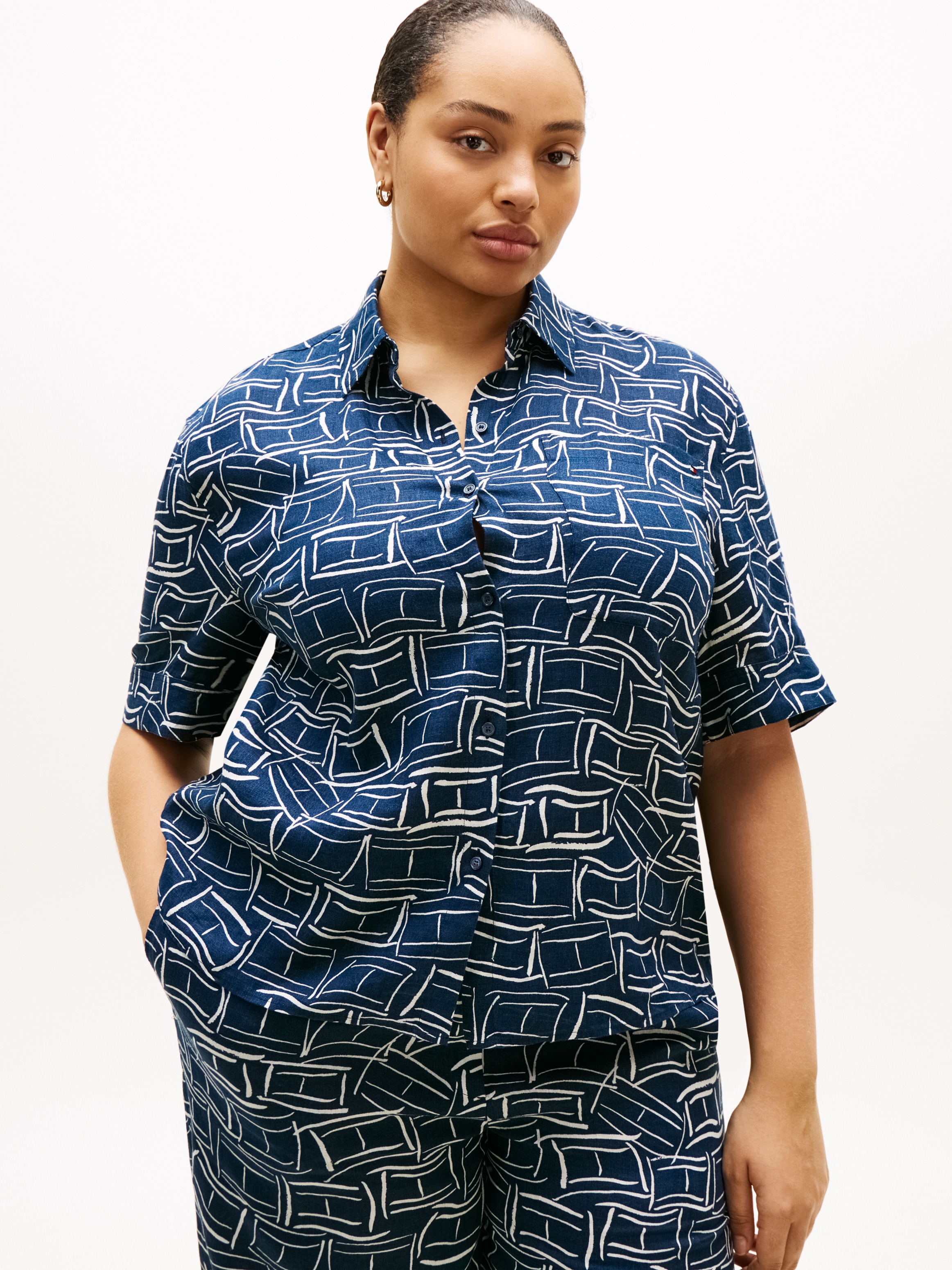 Tommy Hilfiger Curve Kurzarmshirt "CRV ESS LINEN SHIRT WITH SS" in großen G günstig online kaufen