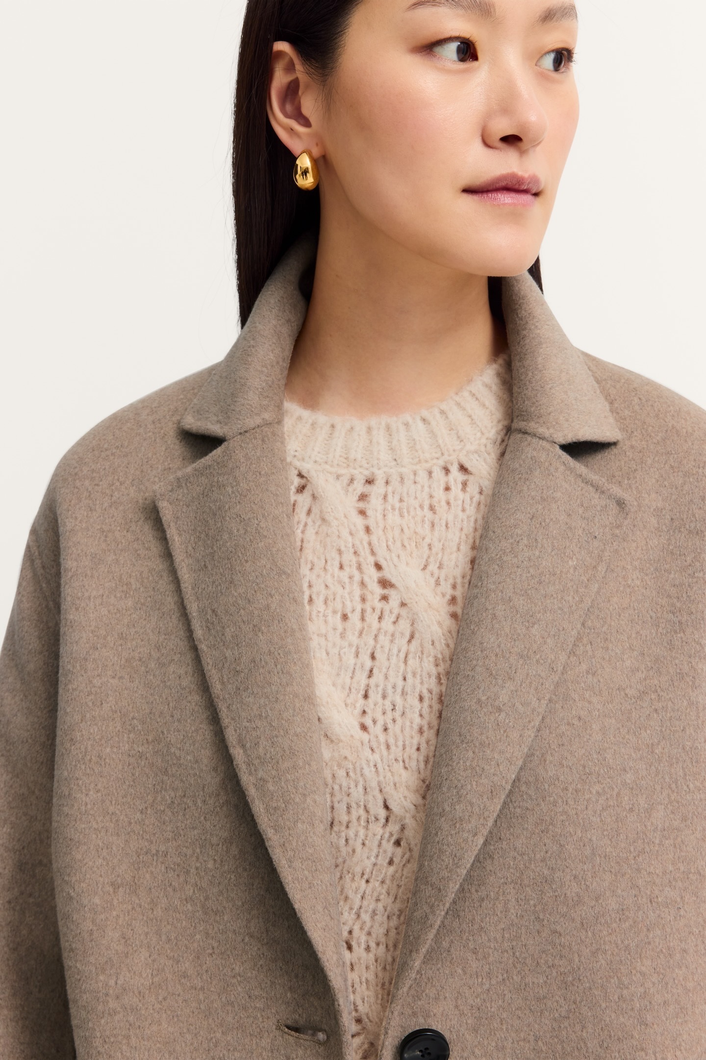 bugatti Kurzmantel »Loose Fit«, mit Knopfleiste und aus weichem Woll-Mix