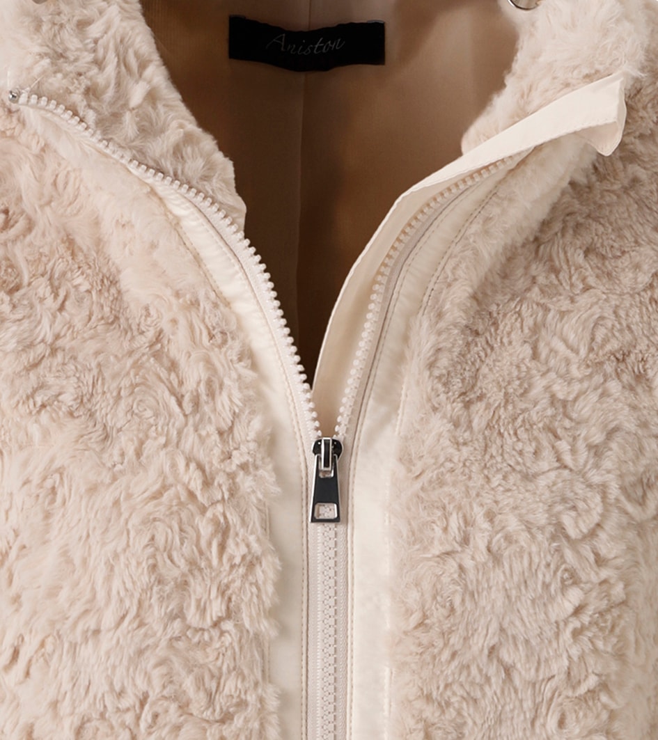 Aniston CASUAL Kurzmantel, aus superweichem, flauschigen Fellimitat - NEUE KOLLEKTION