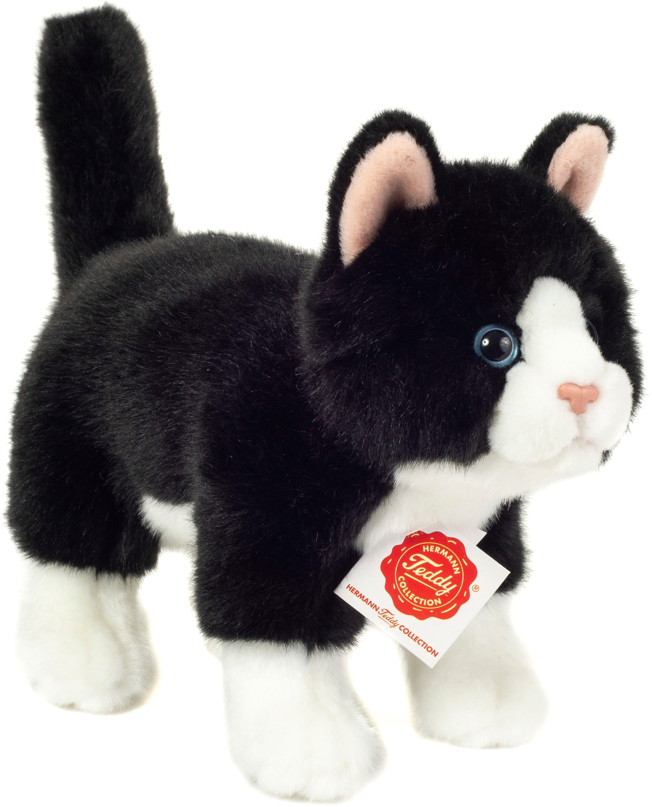 Kuscheltier »Katze 20 cm, schwarz/weiß«, zum Teil aus recyceltem Material